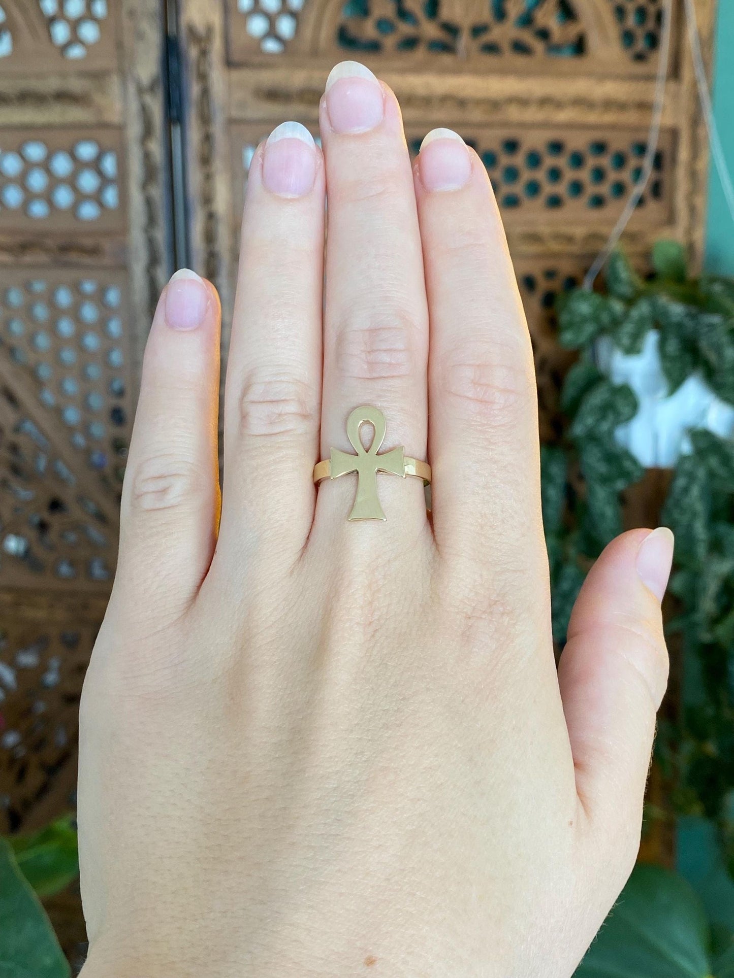 Vintage Solid 10k Yellow Gold Ankh Ring - Size 7
