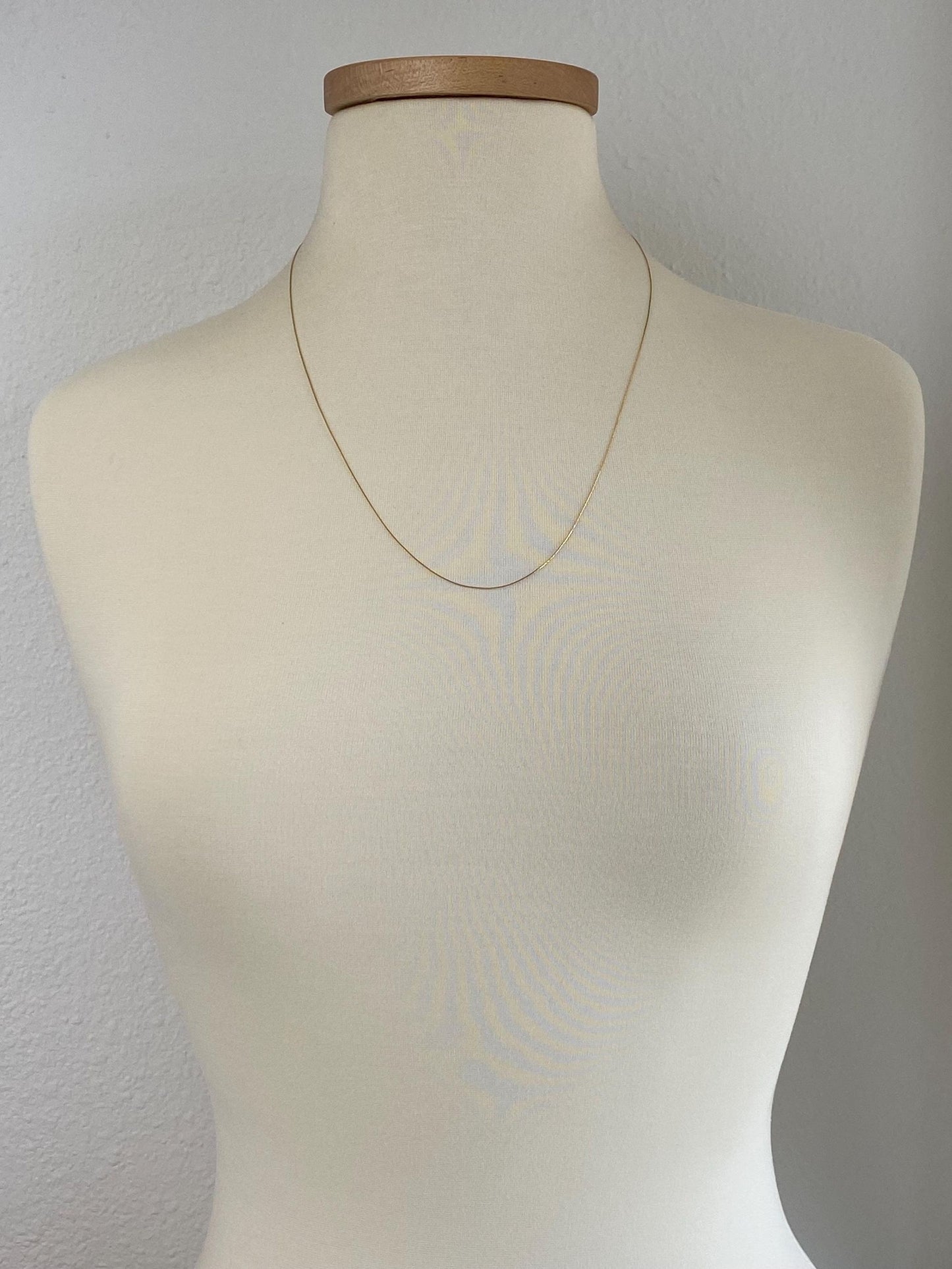 Vintage Solid 14k Yellow Gold Slim Triangle Link Chain Necklace - 23.75 inches