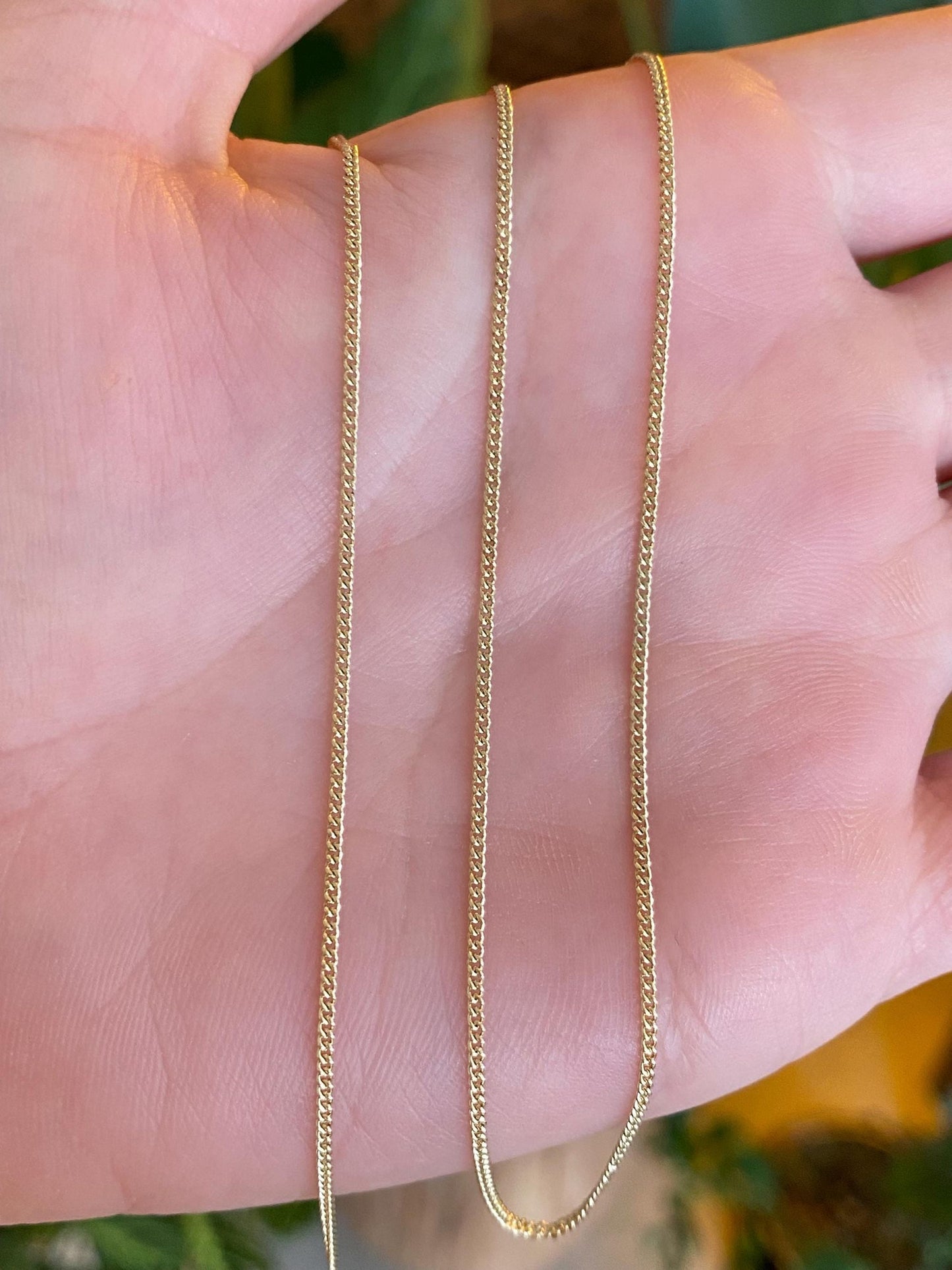 Vintage Solid 14k Yellow Gold Dainty Tight Curb Chain Necklace - 17.5 inches