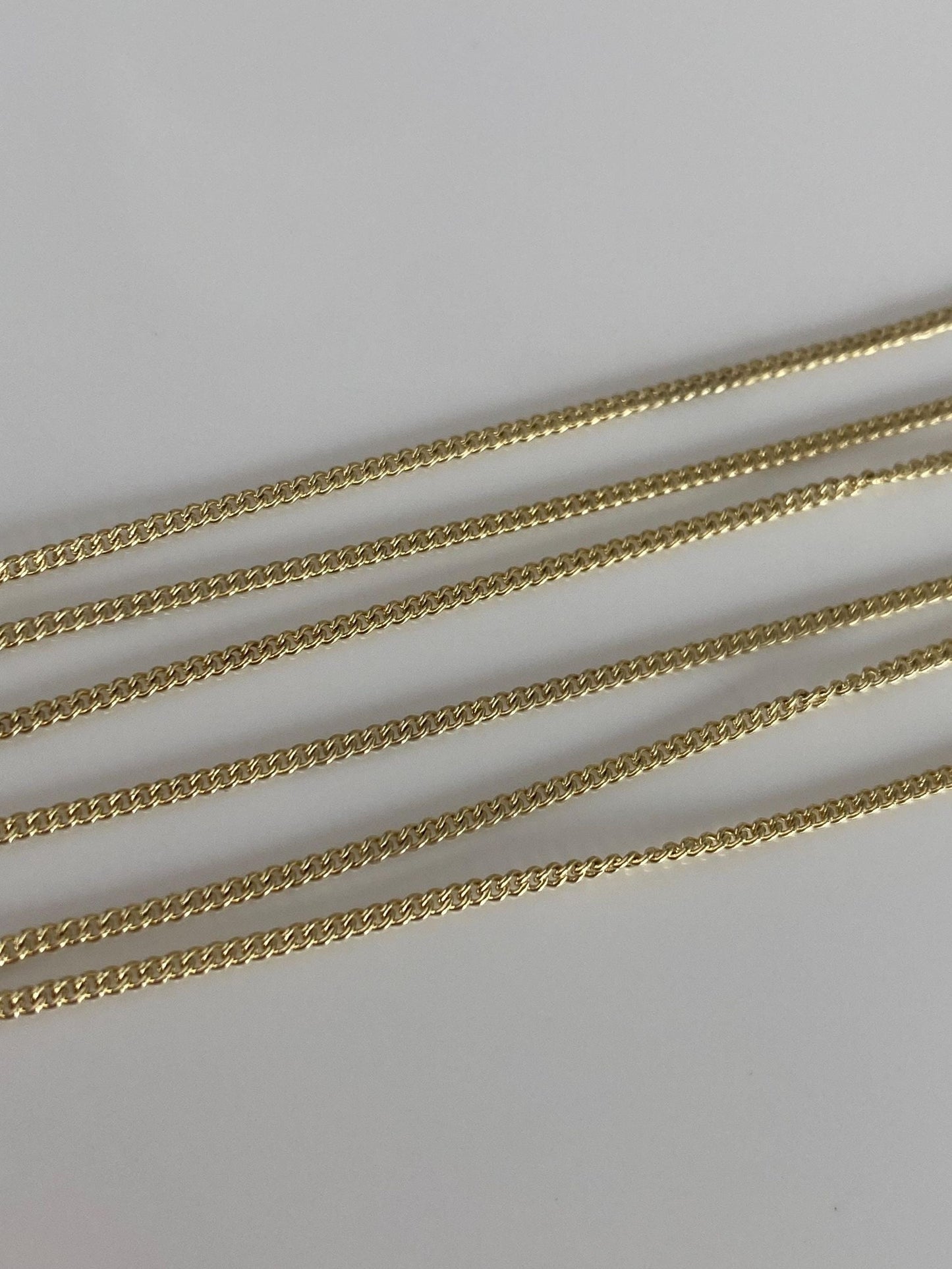 Vintage Solid 14k Yellow Gold Dainty Tight Curb Chain Necklace - 17.5 inches