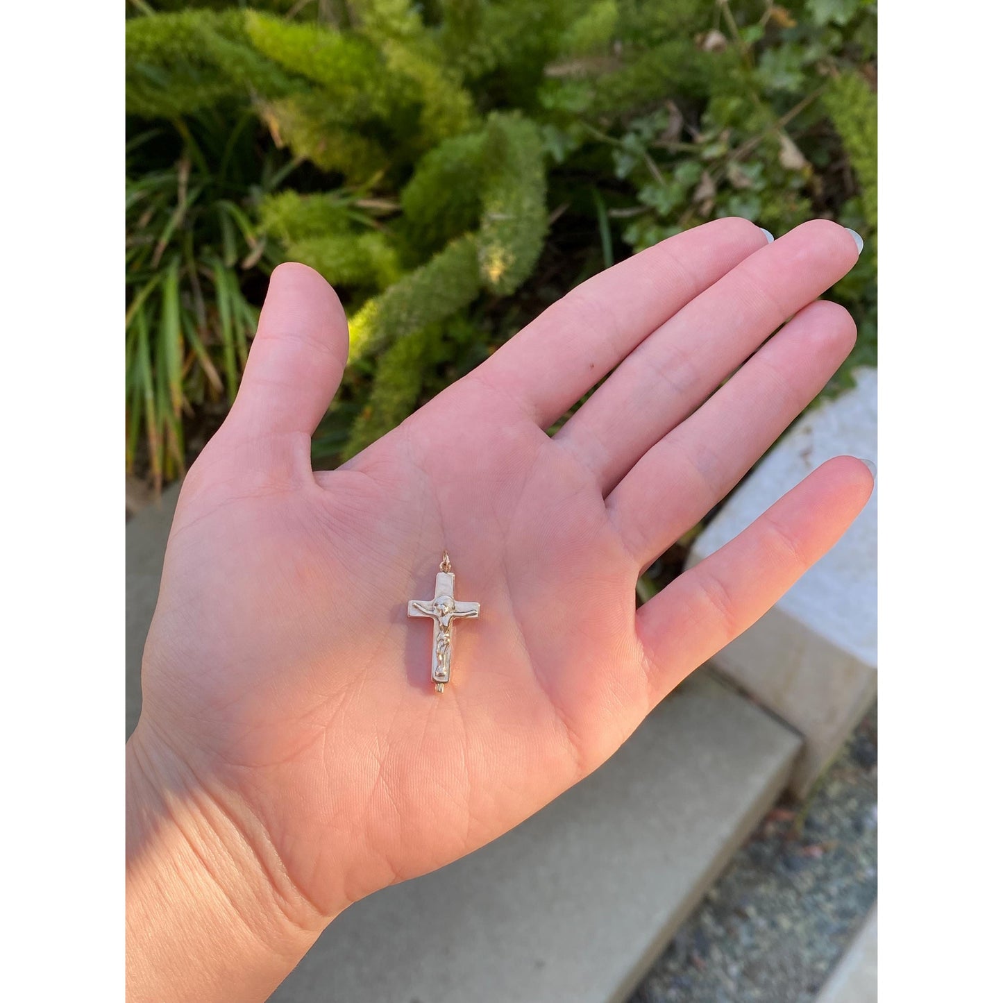 Vintage 10k Yellow Gold Crucifix Cross Charm