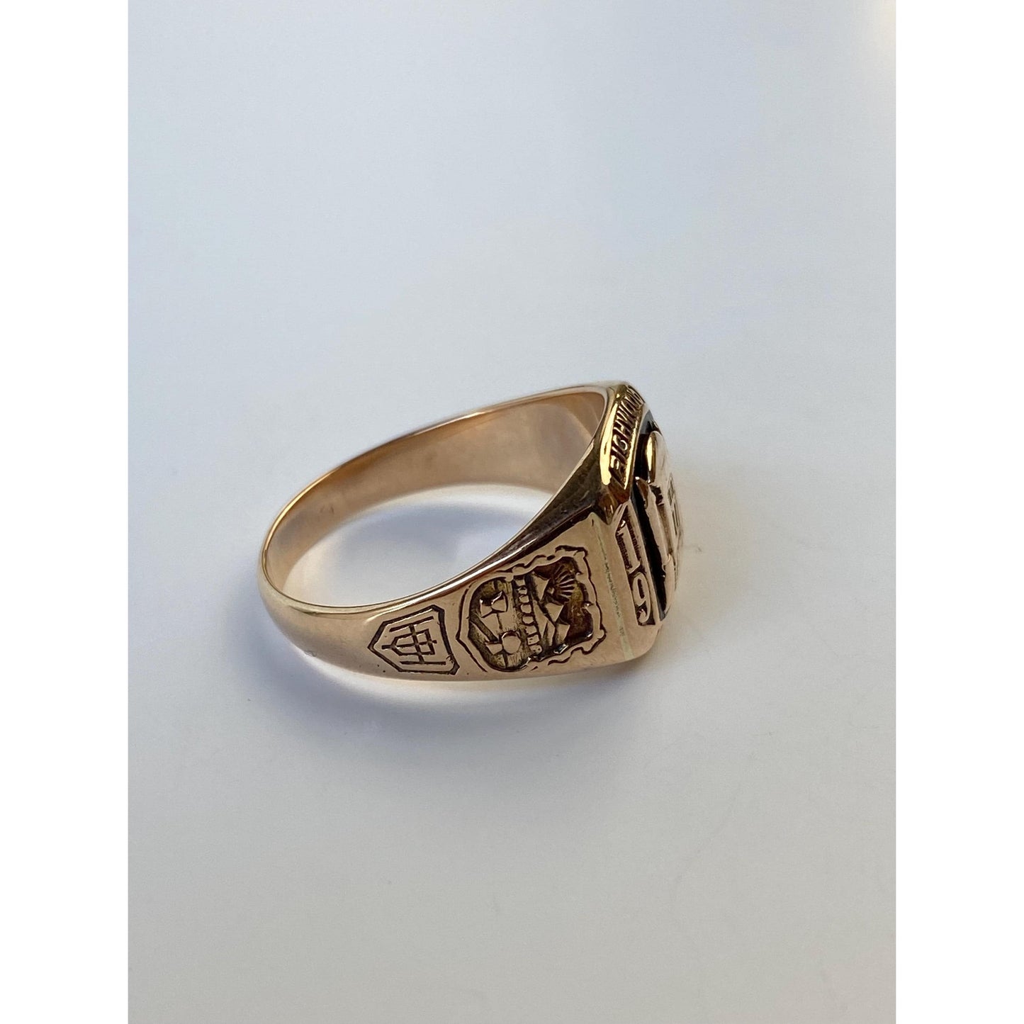 Vintage Solid 10k Rosey Gold 1931 'Richwood High School' Class Ring - Size 7