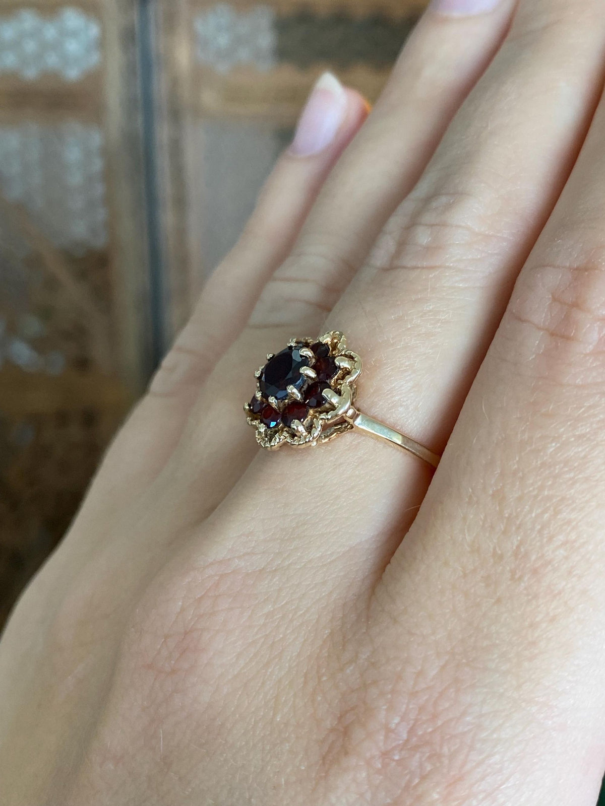 Vintage Solid 10k Yellow Gold Garnet Cluster Ring - Size 6.5