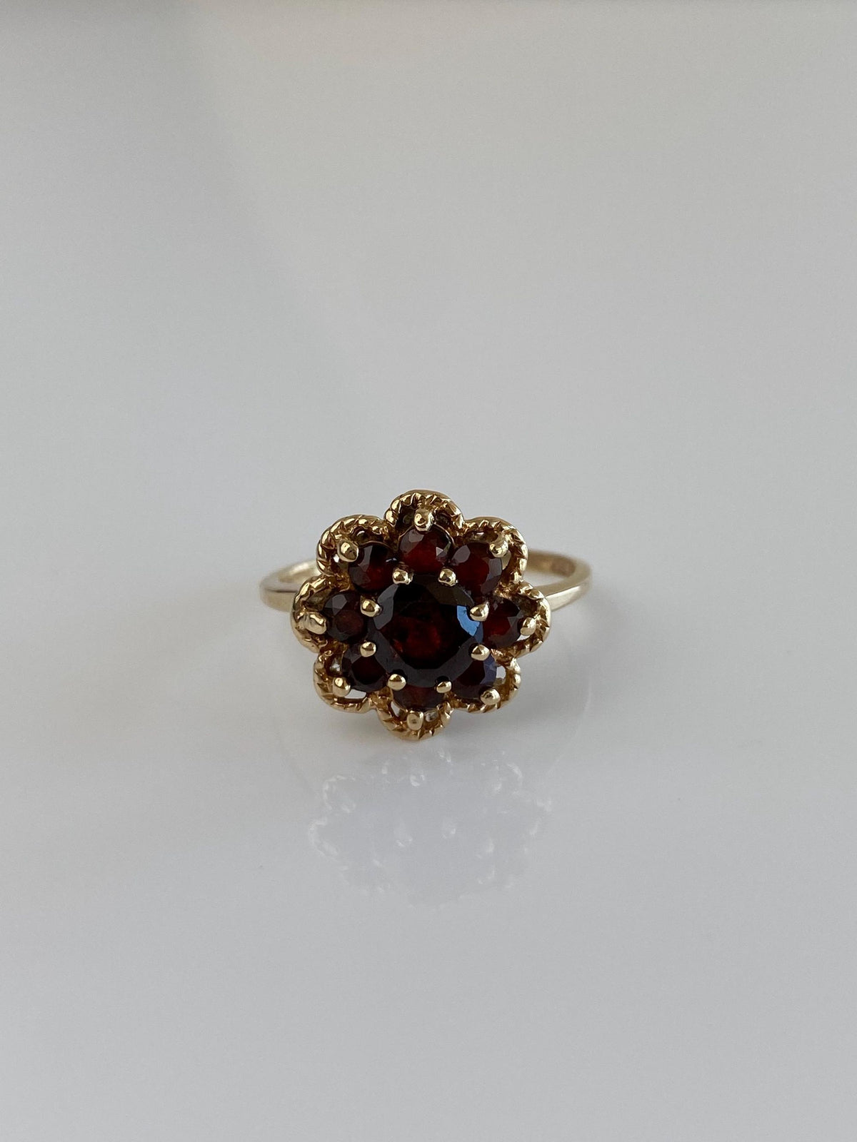 Vintage Solid 10k Yellow Gold Garnet Cluster Ring - Size 6.5
