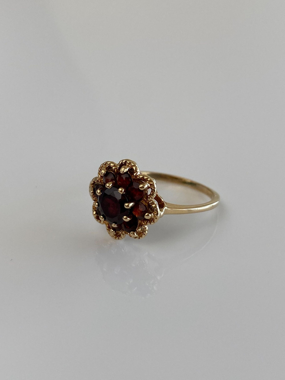 Vintage Solid 10k Yellow Gold Garnet Cluster Ring - Size 6.5