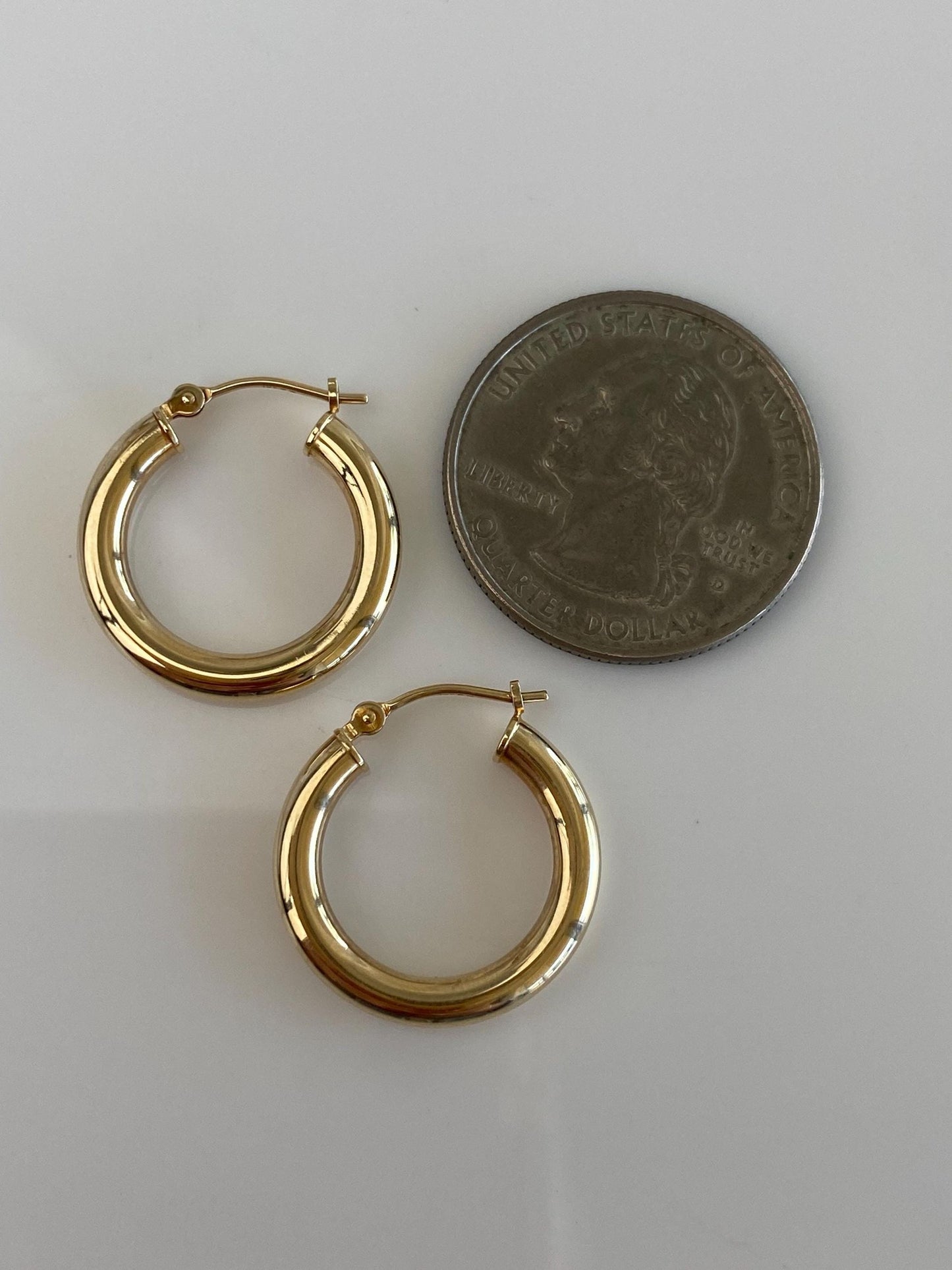 Vintage 14k Yellow Gold Hoop Earrings