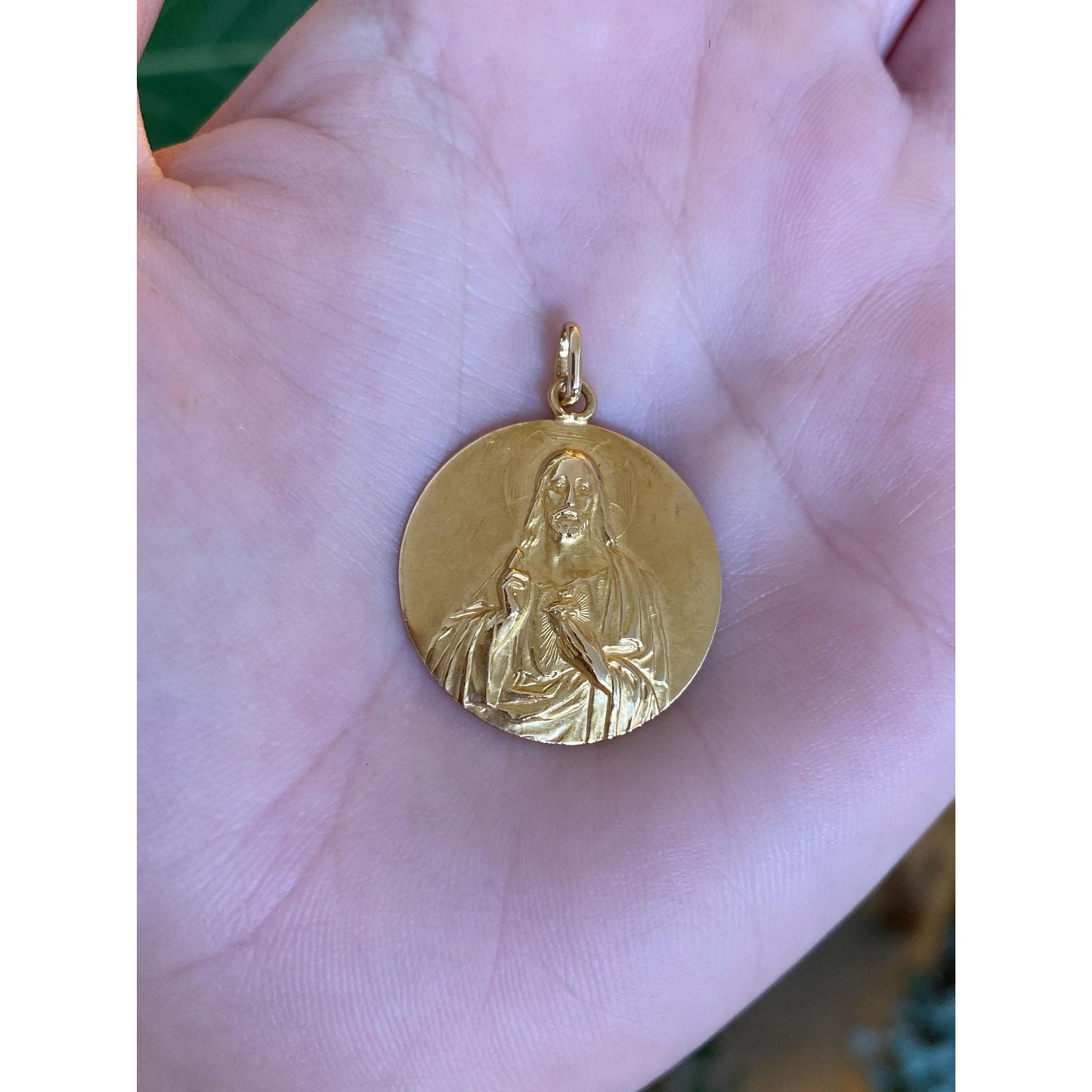 Solid 18k Yellow Gold Religious Jesus Sacred Heart Charm
