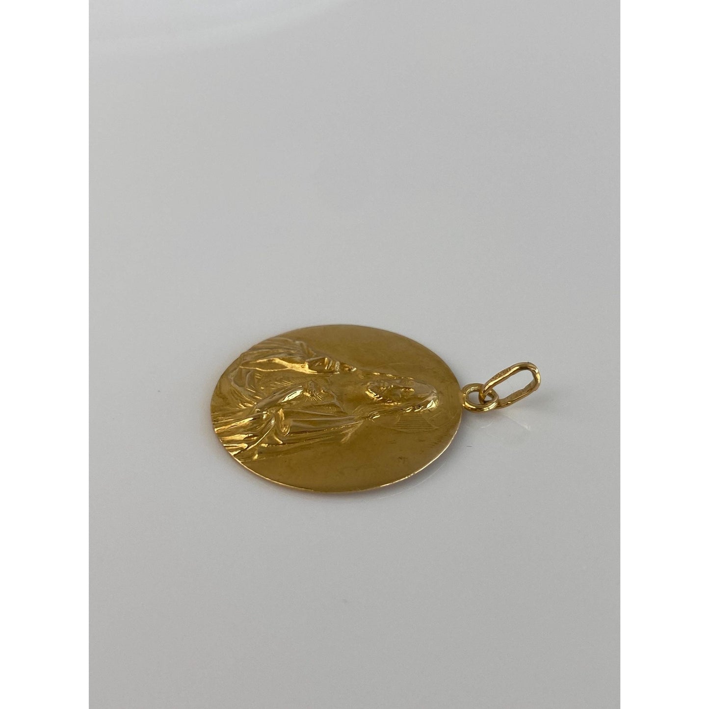 Solid 18k Yellow Gold Religious Jesus Sacred Heart Charm