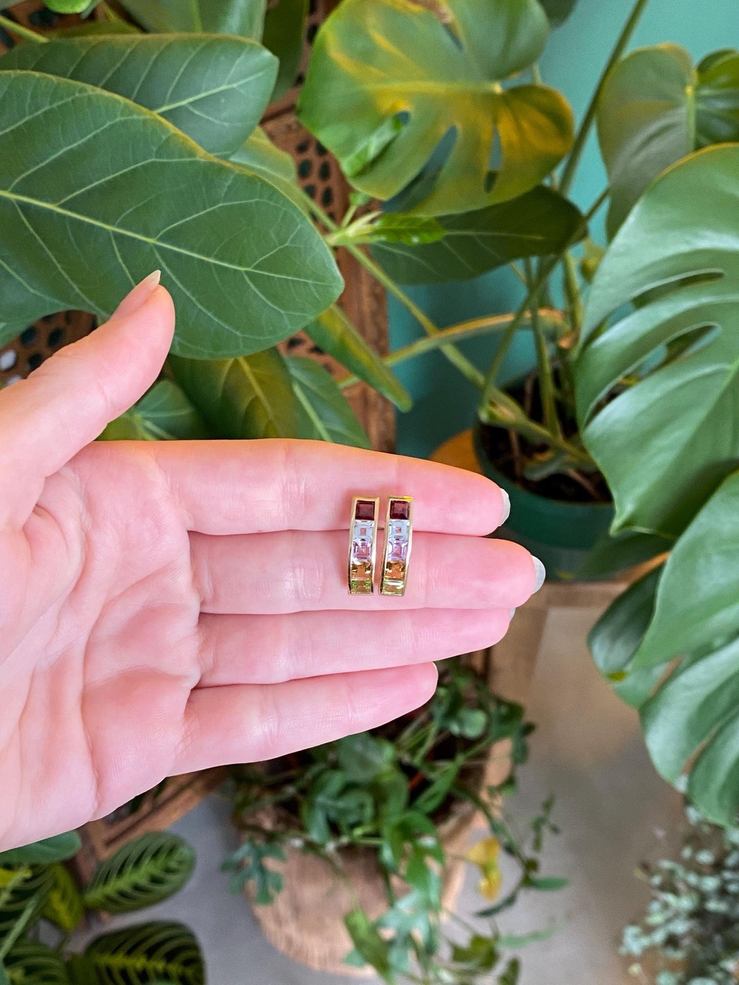 Vintage Solid 10k Yellow Gold Garnet Aquamarine Citrine Green Purple Cubic Zirconia Stud Earrings