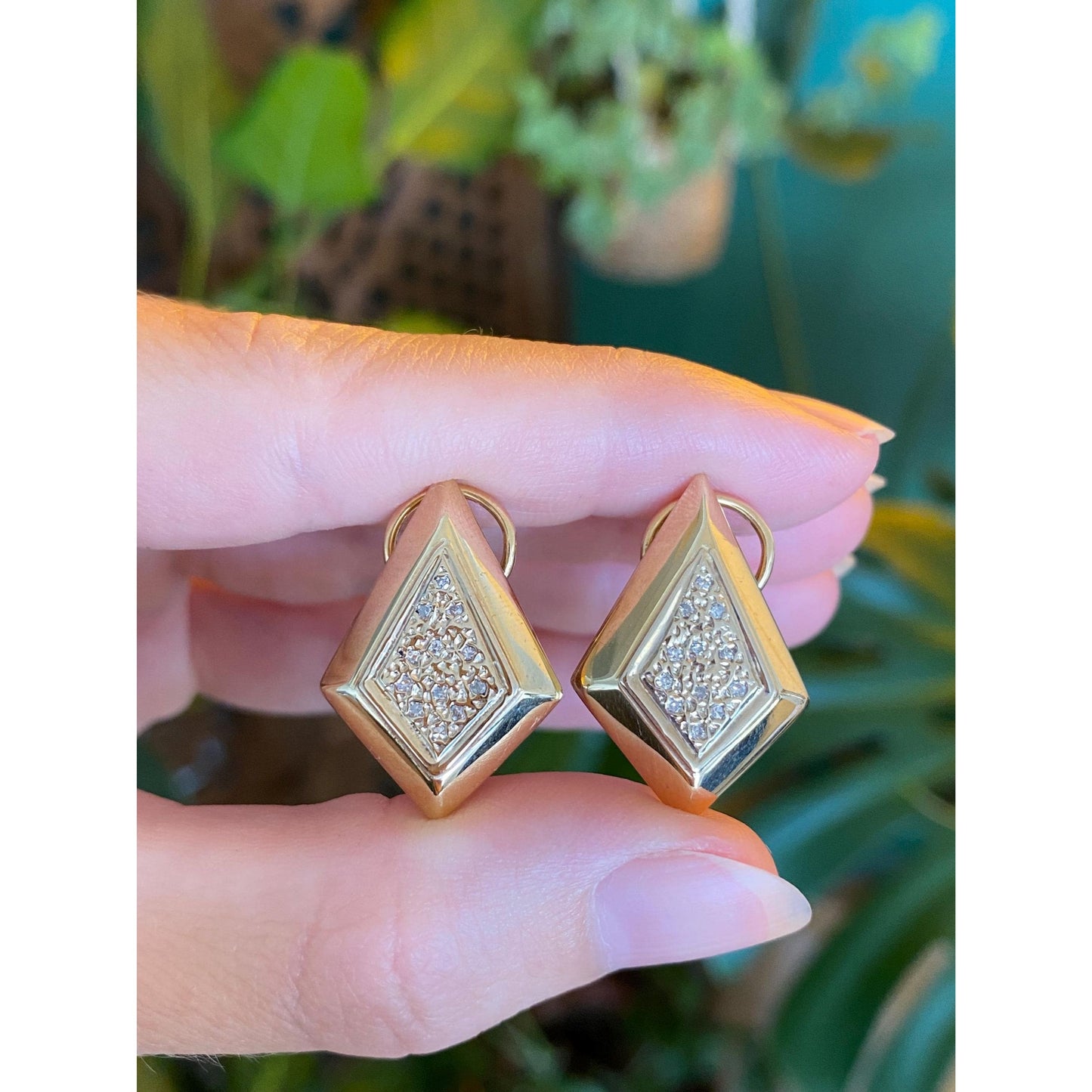 Vintage Solid 14k Yellow Gold Diamond Drop Earrings