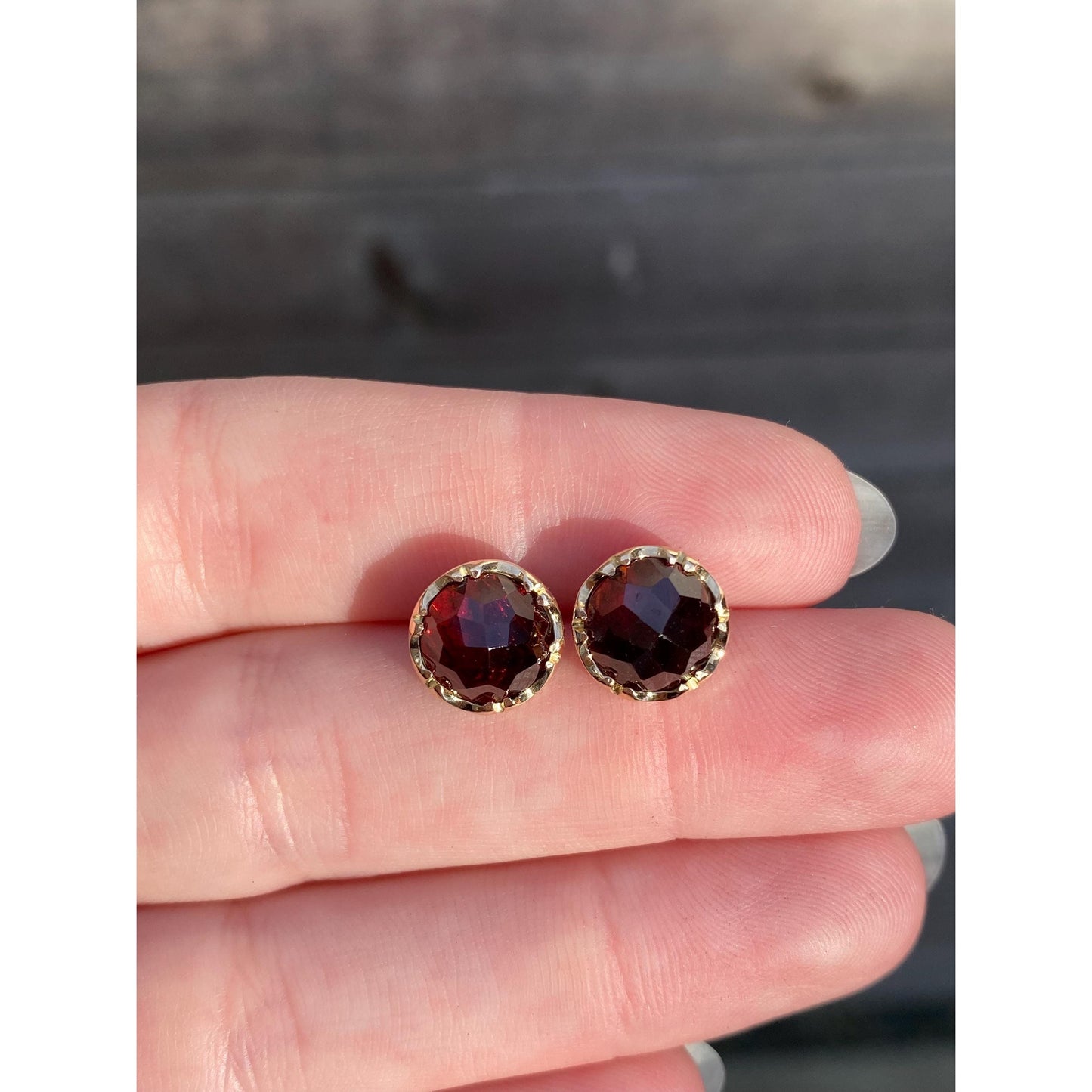 Vintage Solid 14k Yellow Gold Faceted Garnet Stud Earrings