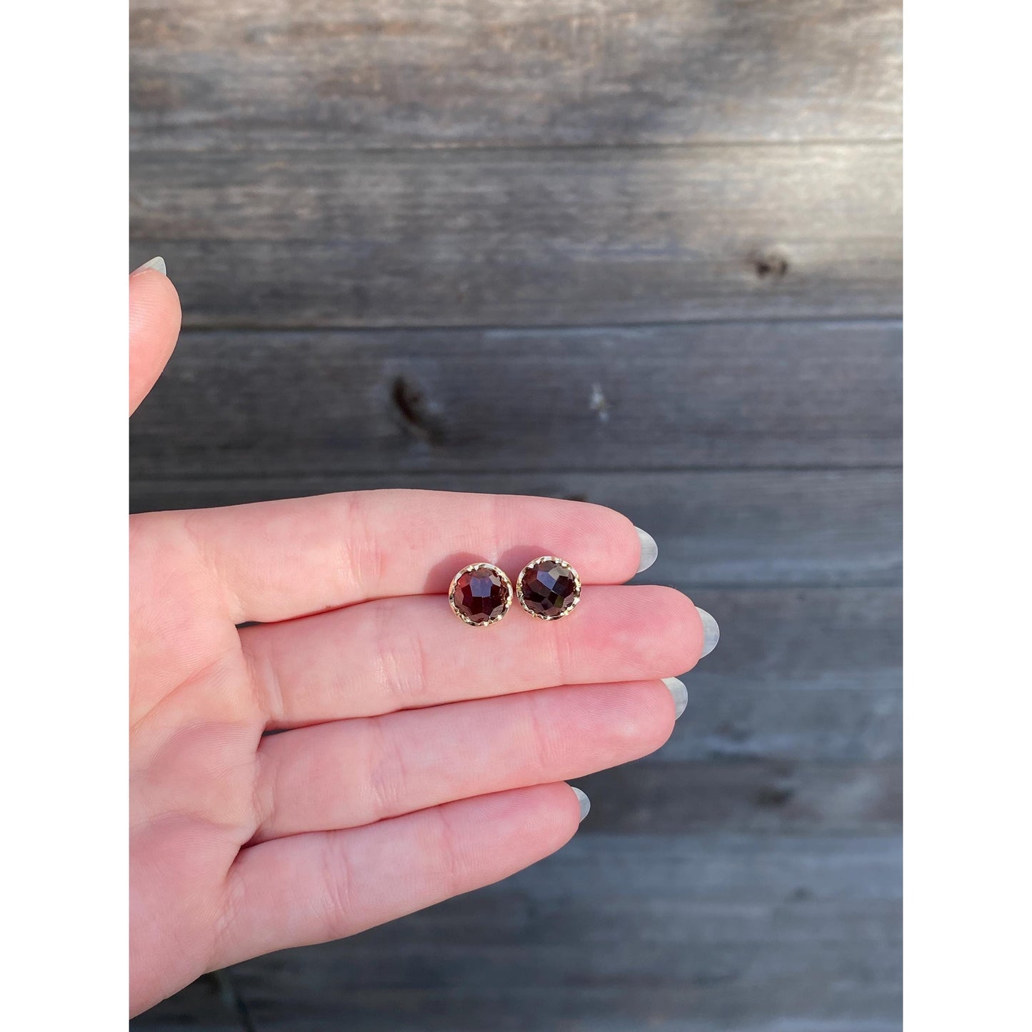 Vintage Solid 14k Yellow Gold Faceted Garnet Stud Earrings