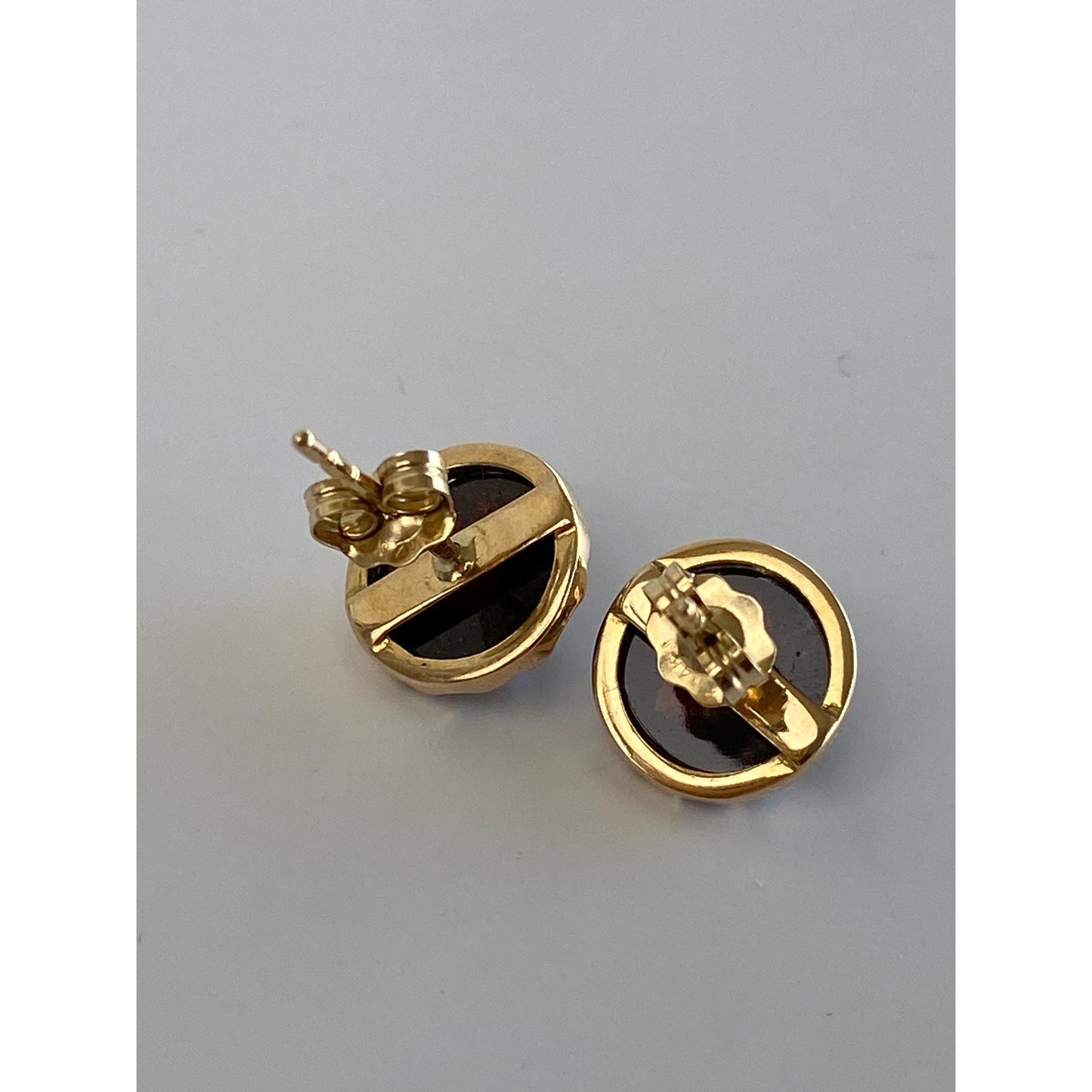 Vintage Solid 14k Yellow Gold Faceted Garnet Stud Earrings