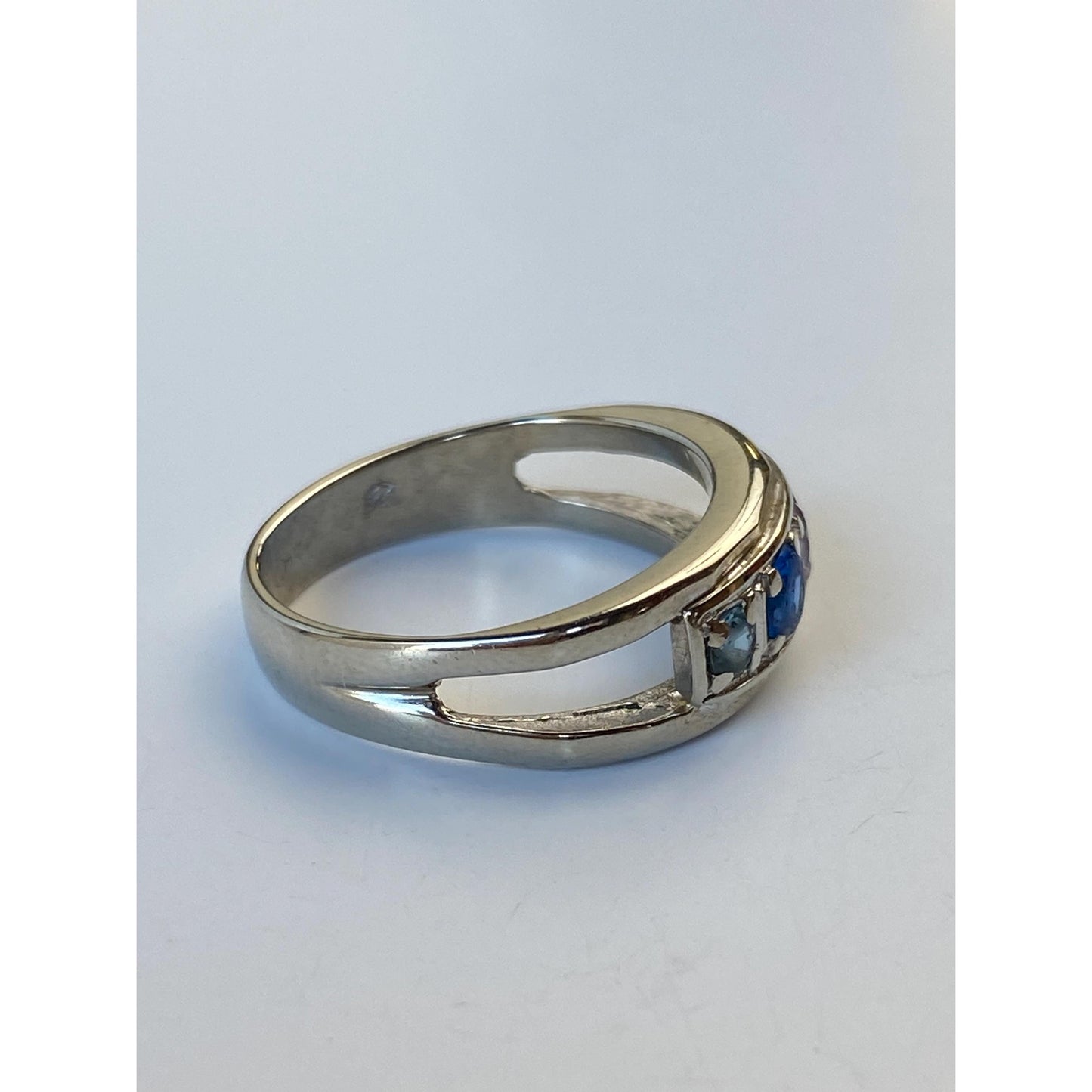 Vintage Solid 10k White Gold Blue Quartz Light Pink Spinel Clear Quartz Ring Band - Size 6