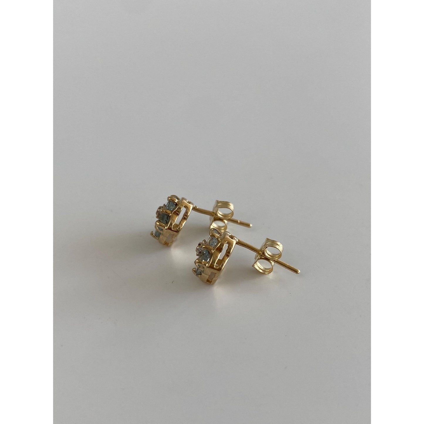Vintage Solid 10k Yellow Gold Light Blue Spinel Flower Stud Earrings