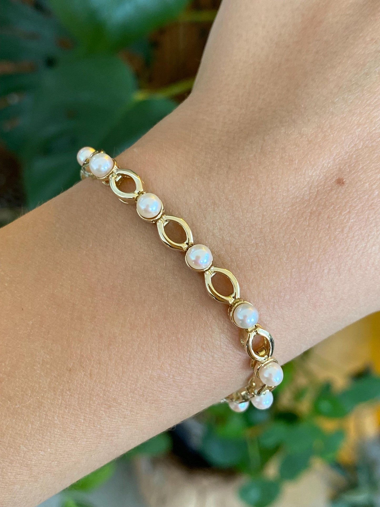 Vintage Solid 14k Yellow Gold Pearl Open Work Link Bracelet - 6.75 inches