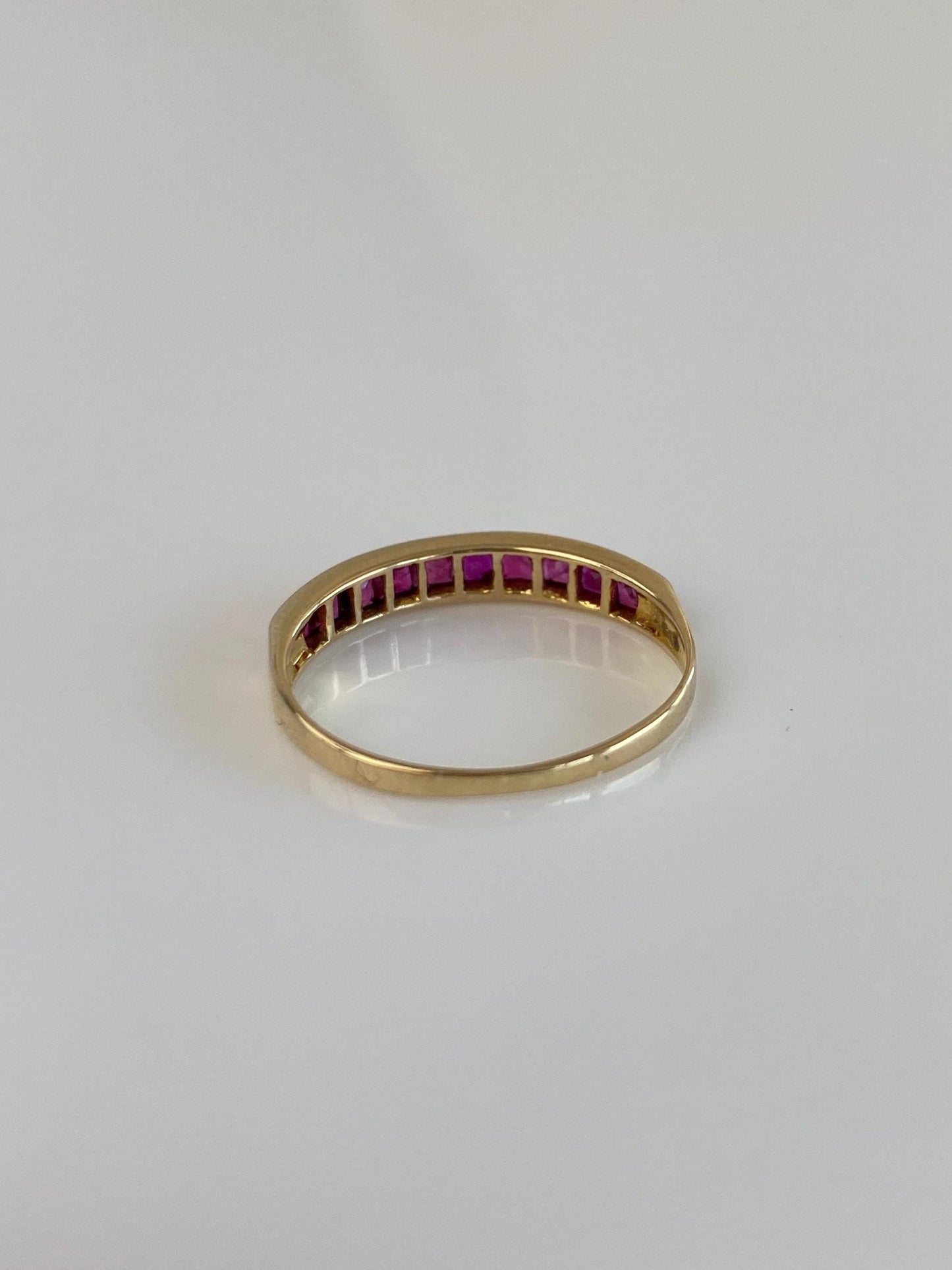 Vintage Solid 14k Yellow Gold Ruby Ring Band - Size 6.25
