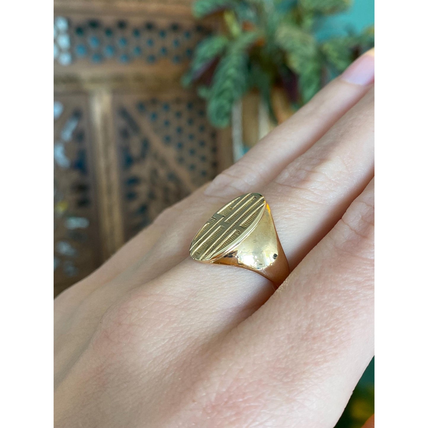 Vintage Solid 10k Yellow Gold Signet Ring Band - Size 6.75