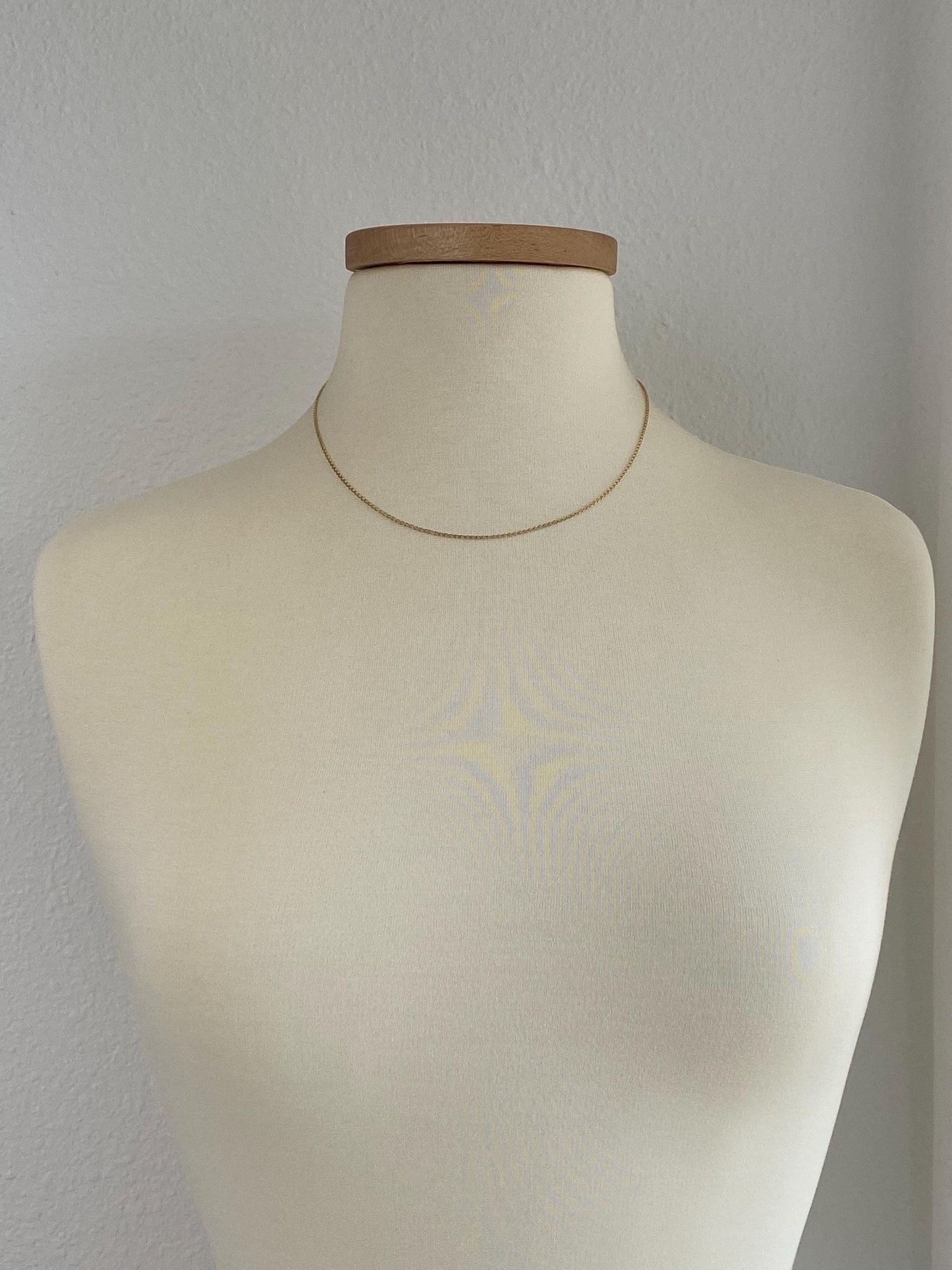 Vintage Solid 14k Yellow Gold Flat Elongated Chain Necklace - 18 inches