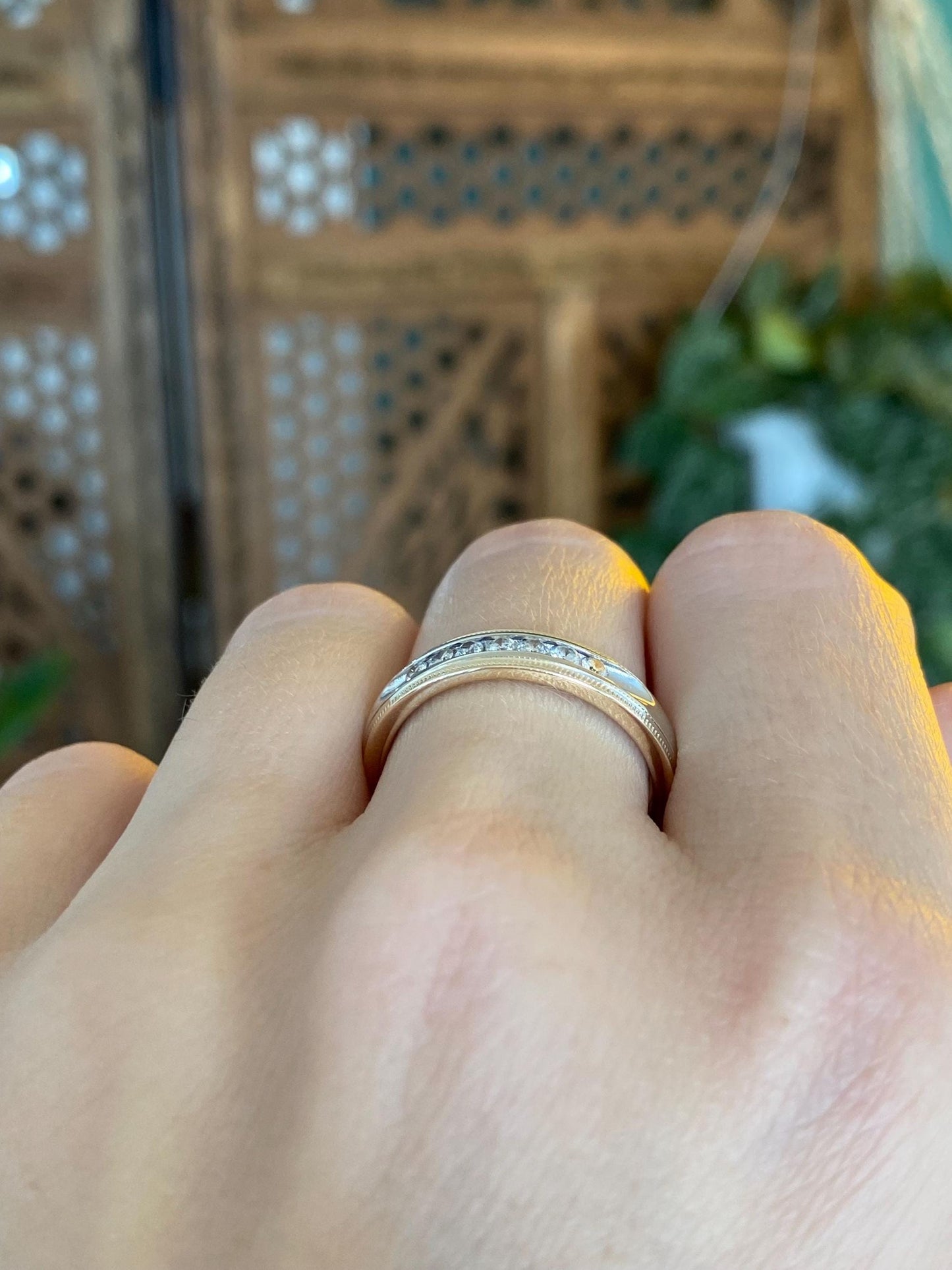 Vintage Solid 14k White & Yellow Gold Diamond Ring Band - Size 8.75