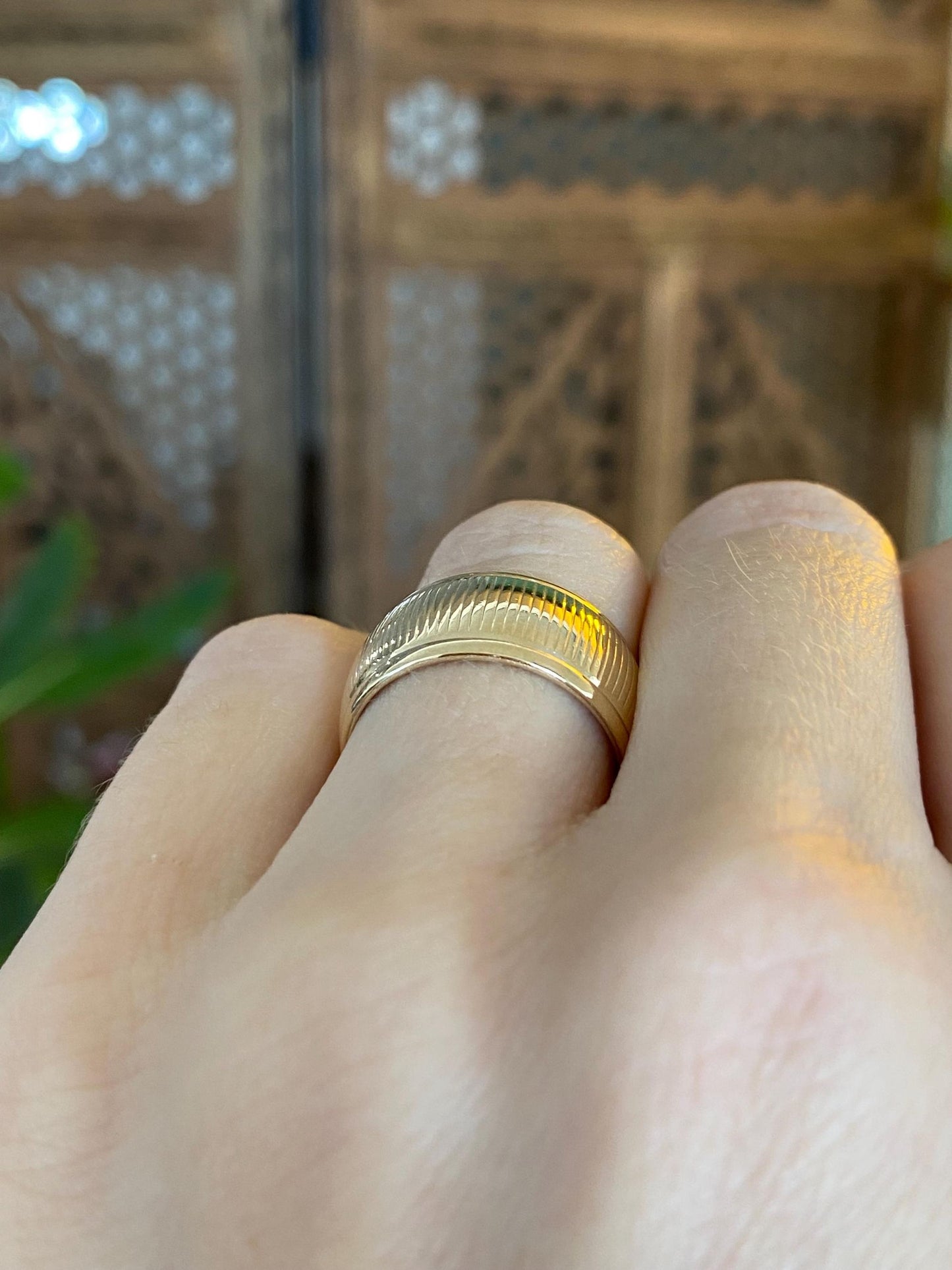Vintage Solid 14k Yellow Gold Textured Wide Ring Band - Size 6.25