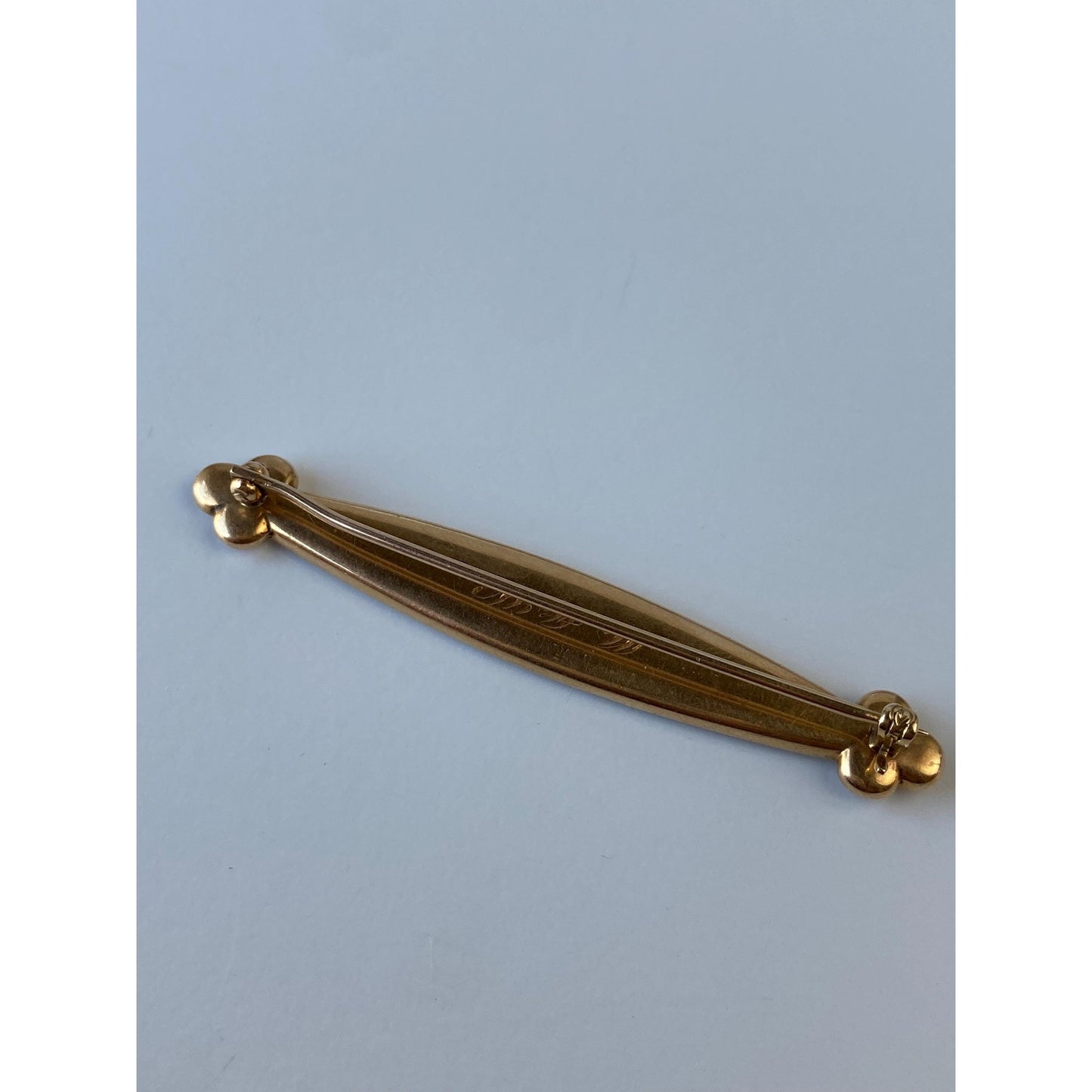 Vintage Solid 14k Yellow Gold Pink White Enamel Pin