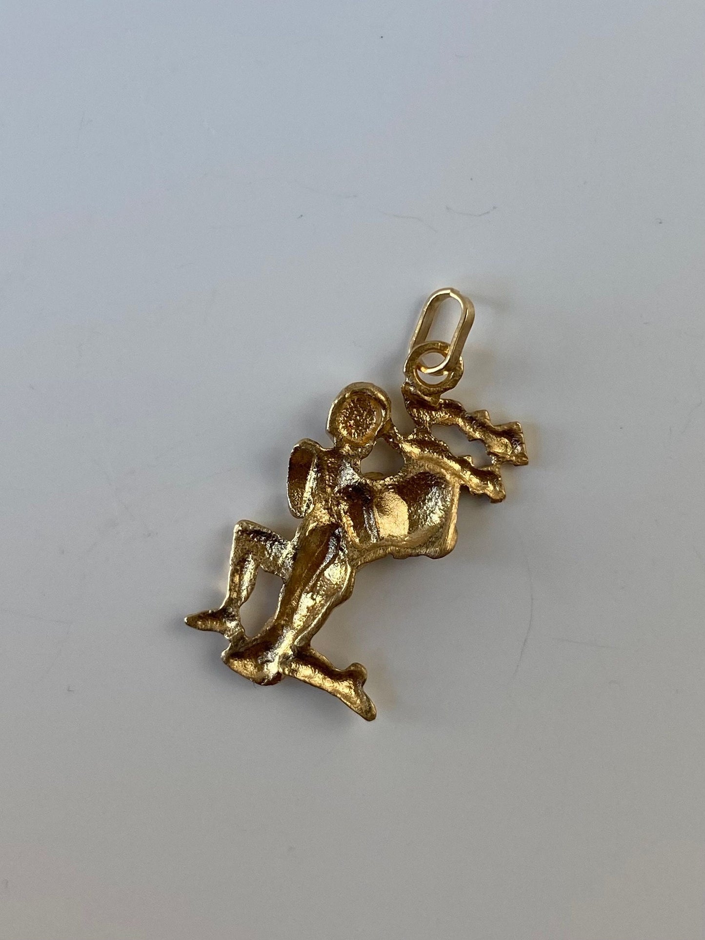 Vintage Solid 14k Yellow Gold Zodiac Astrology Aquarius Charm
