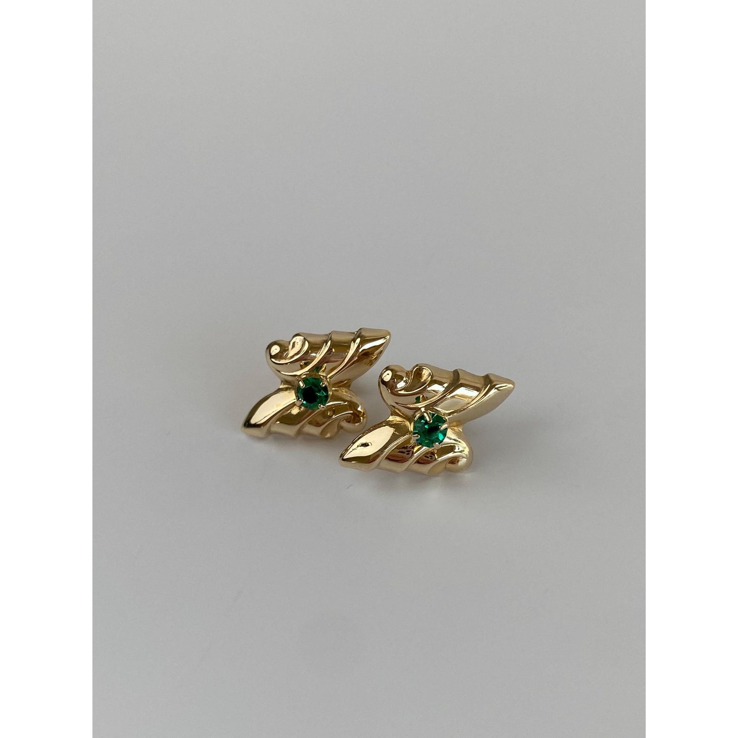 Vintage Solid 10k Yellow Gold Green Cubic Zirconia Design Stud Earrings