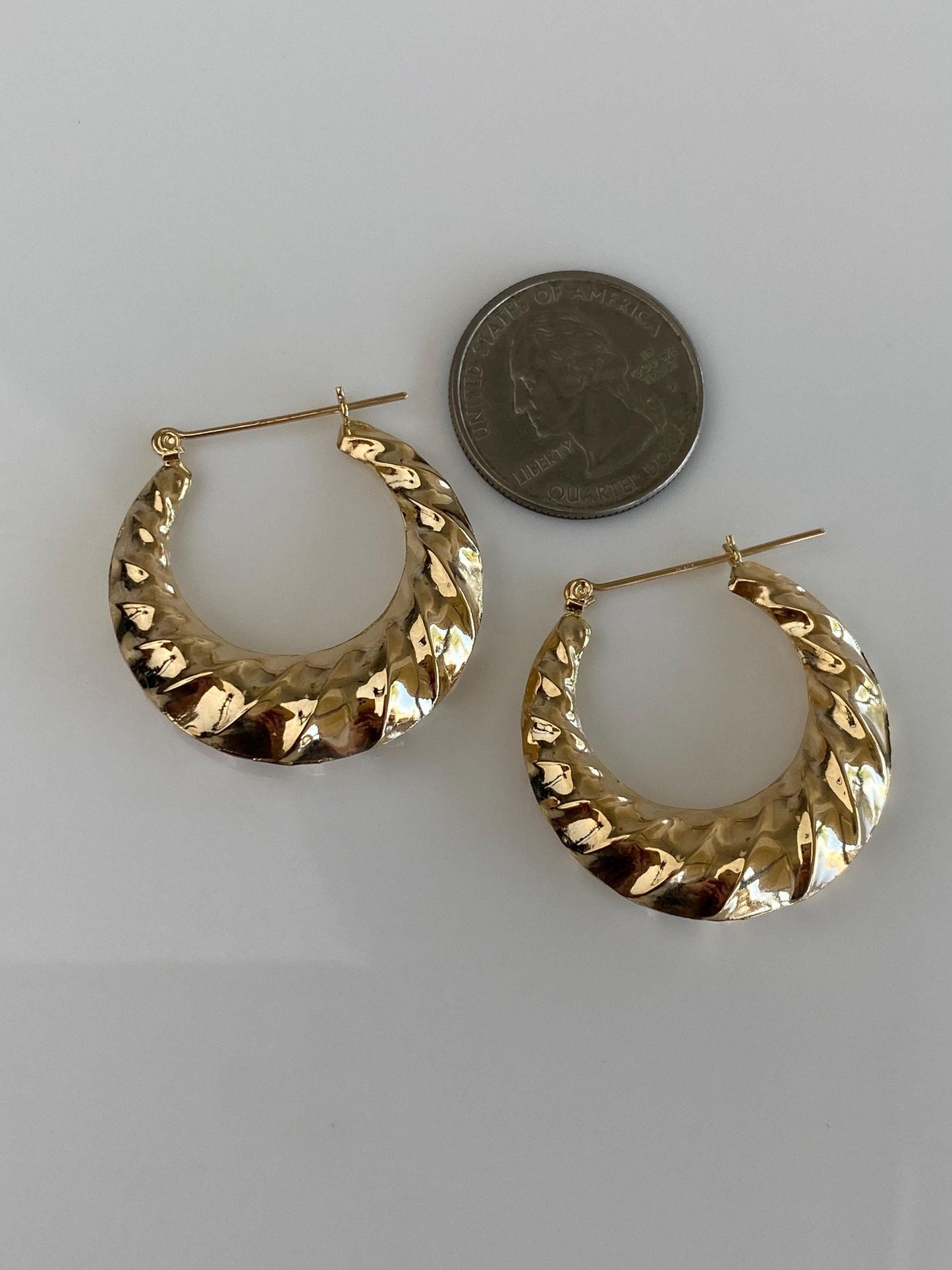 Vintage 14k Yellow Gold Tapered Twist Hoop Earrings