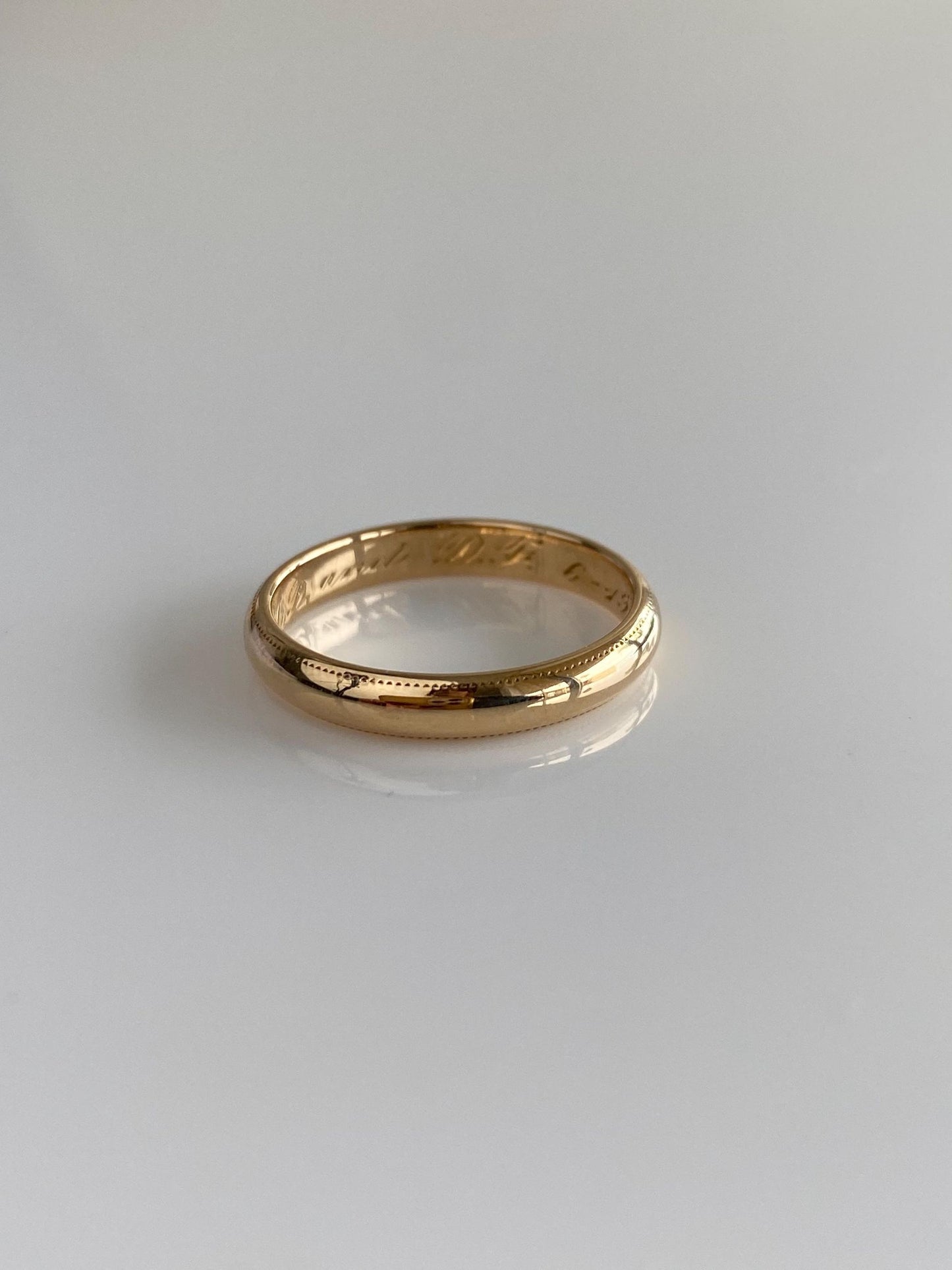 Vintage Solid 14k Yellow Gold Milgrain Ring Band - Size 6.5