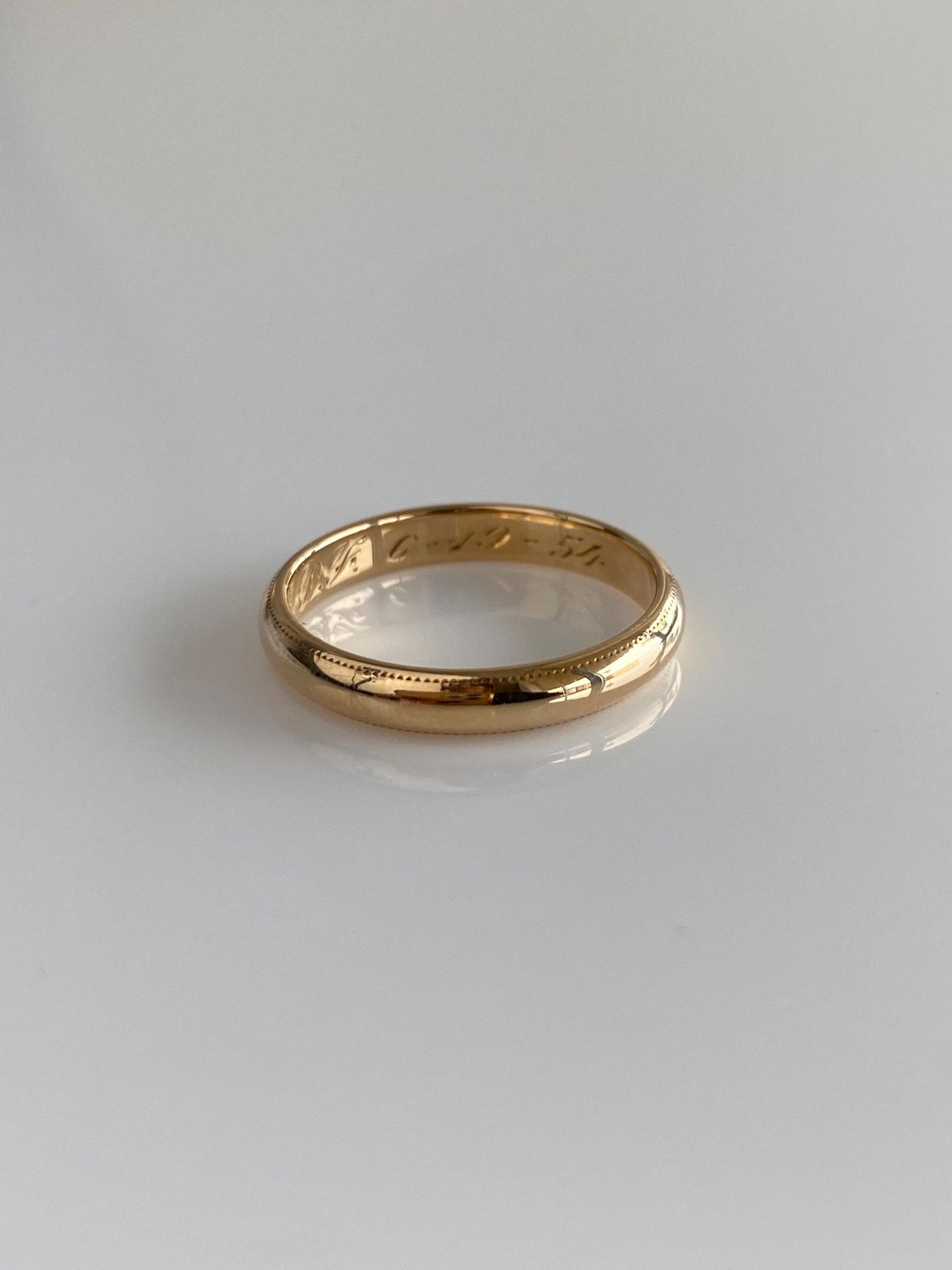 Vintage Solid 14k Yellow Gold Milgrain Ring Band - Size 6.5