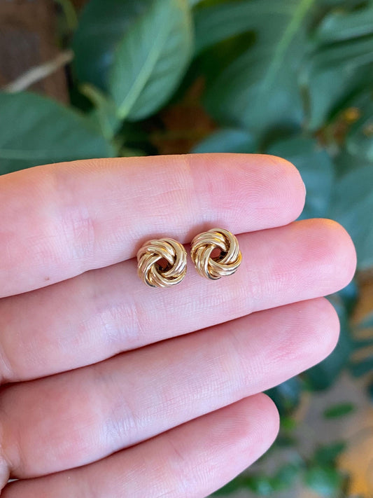 Vintage 18k Yellow Gold Knot Stud Earrings