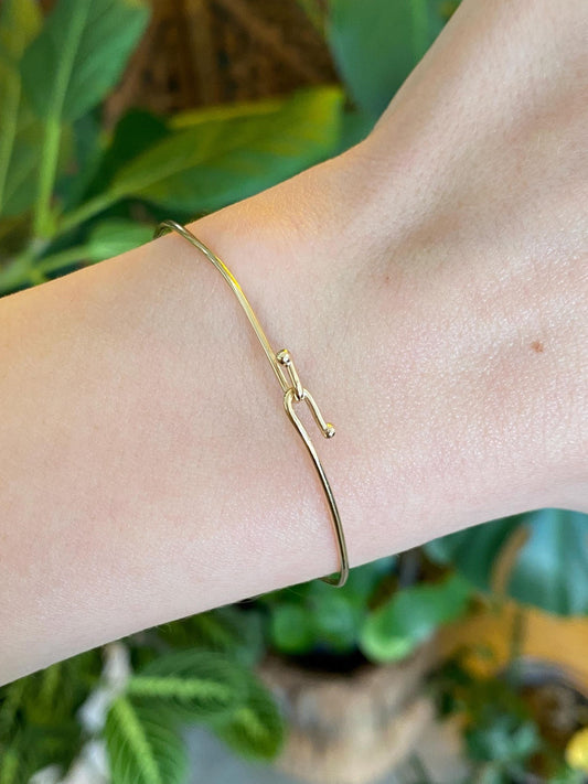 Vintage Solid 14k Yellow Gold Thin Wire Bangle Bracelet