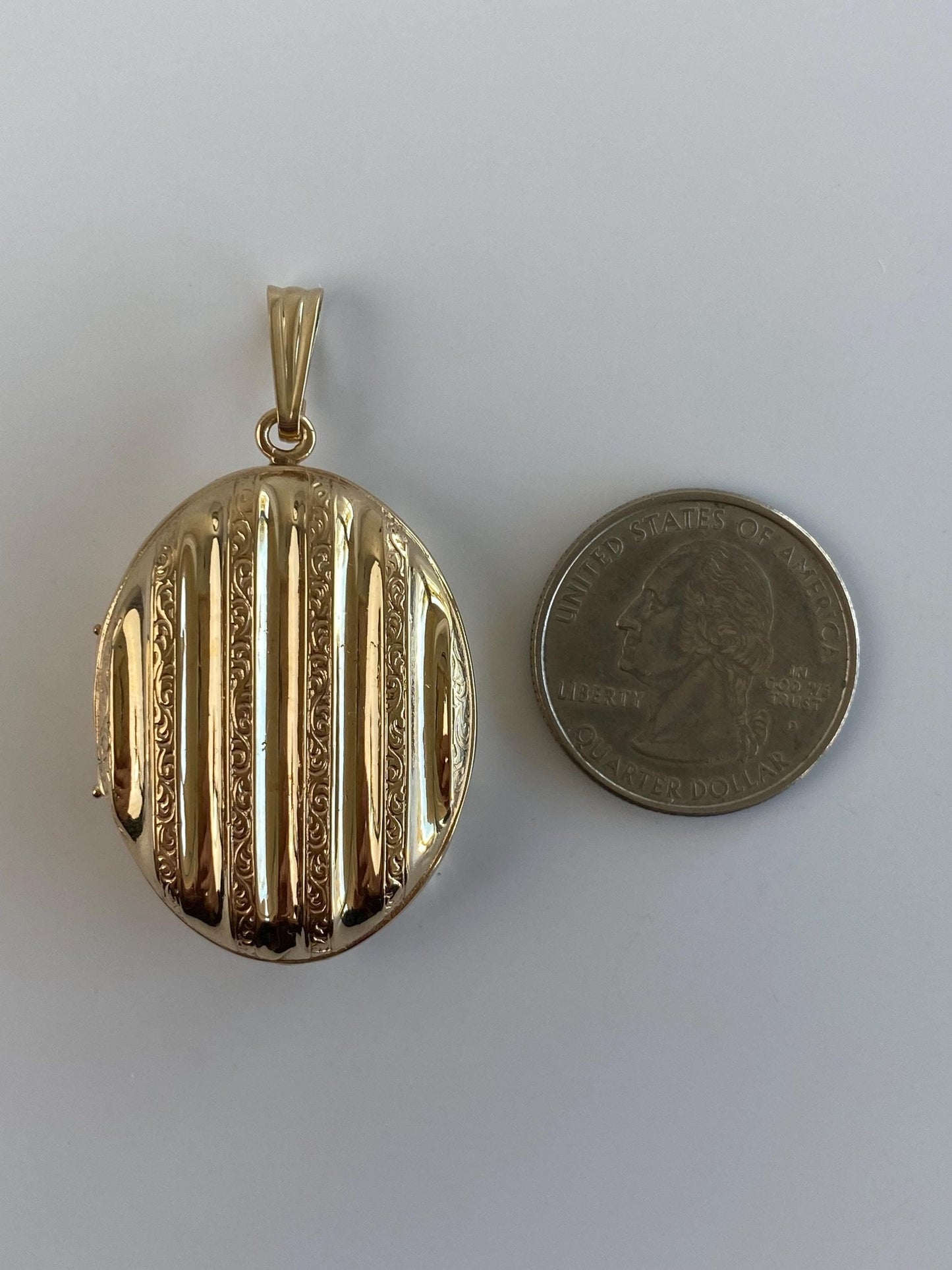 Vintage Solid 14k Yellow Gold Lined Texture Large Locket Charm