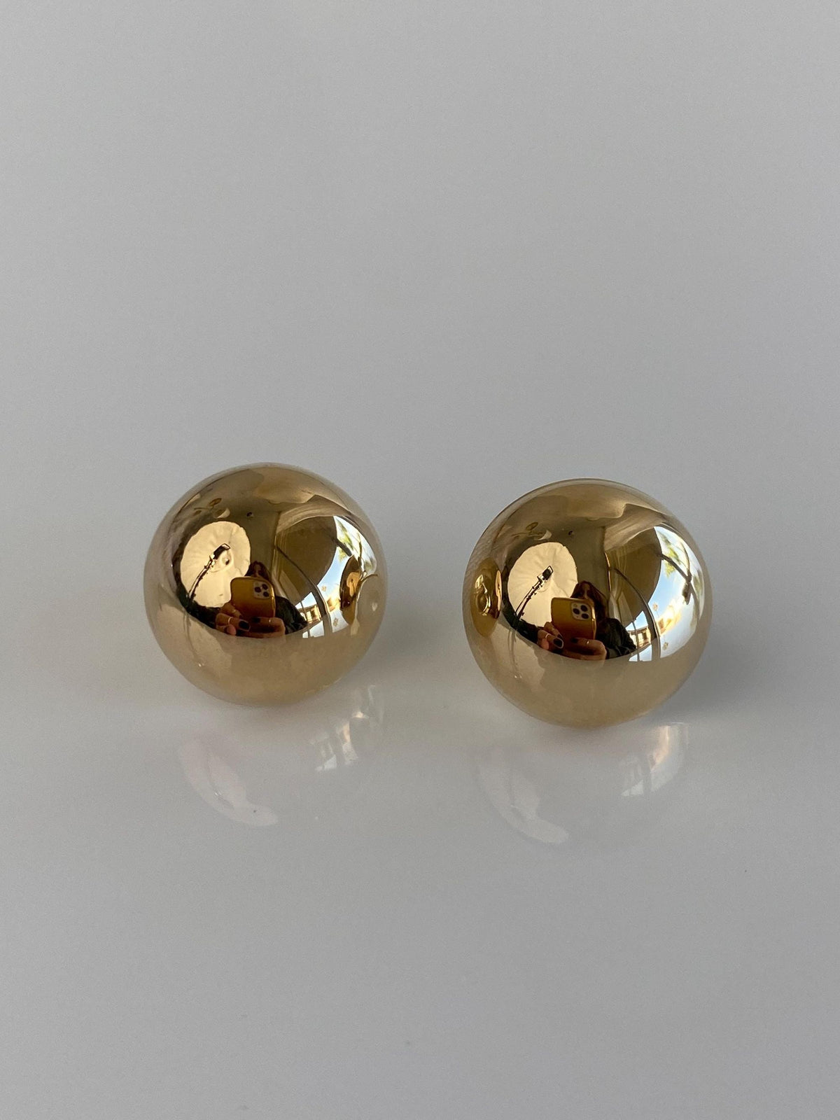 Vintage 14k Yellow Gold Domed Stud Earrings