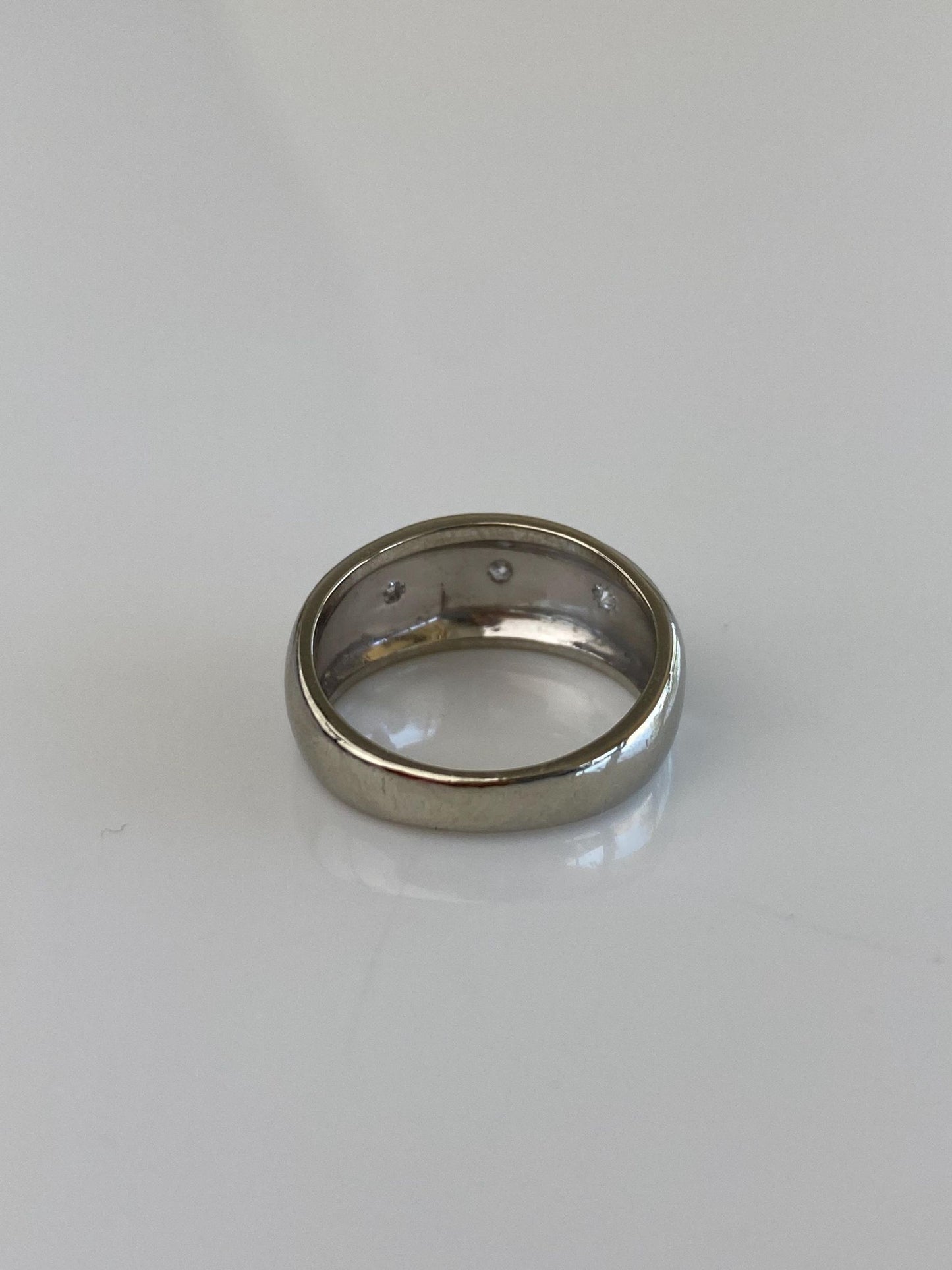 Vintage Solid 14k White Gold Star Set Diamond Crosshatch Ring Band - Size 4
