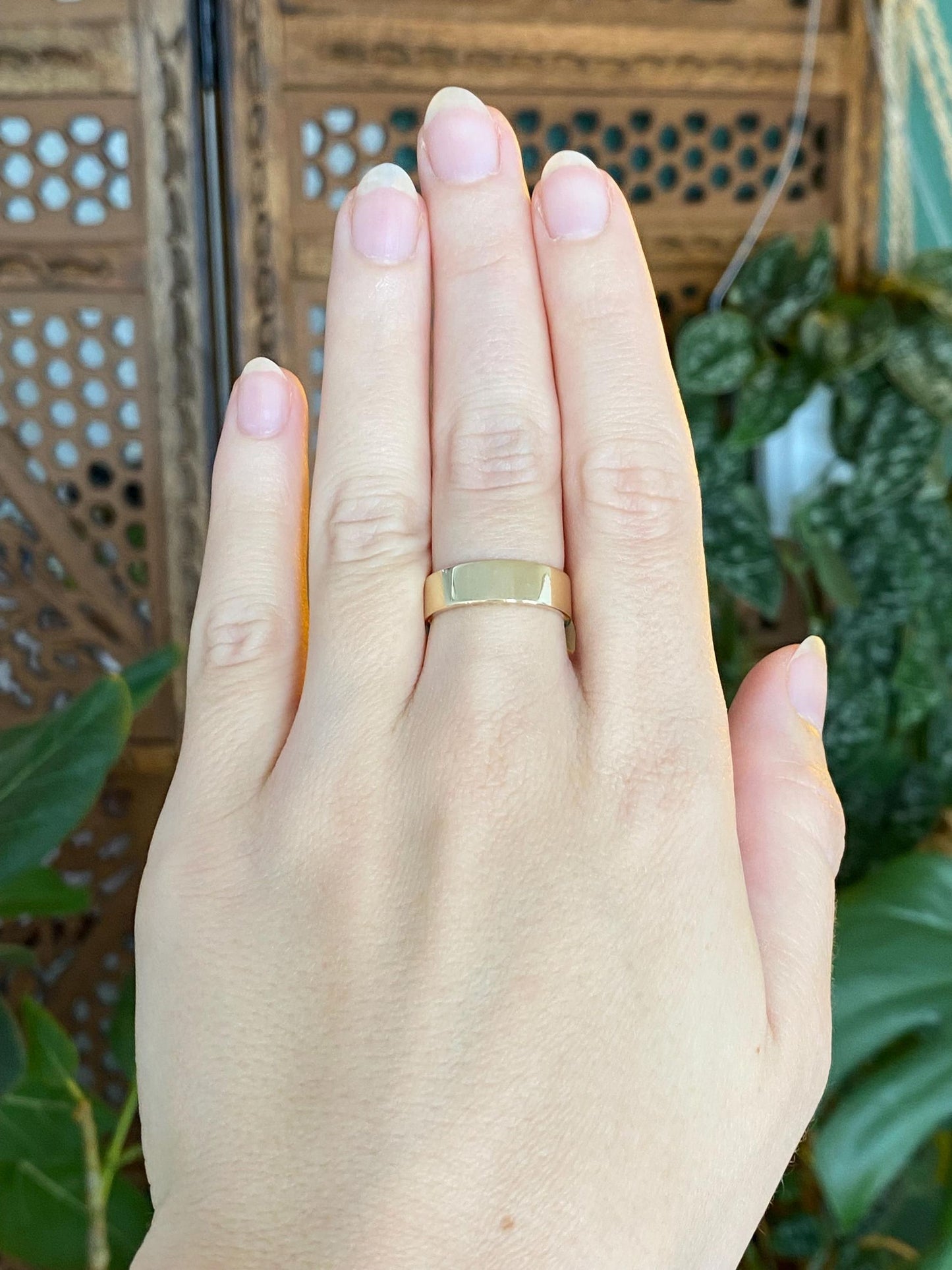 Vintage Solid 14k Yellow Gold Straight Edge Ring Band - Size 6.75