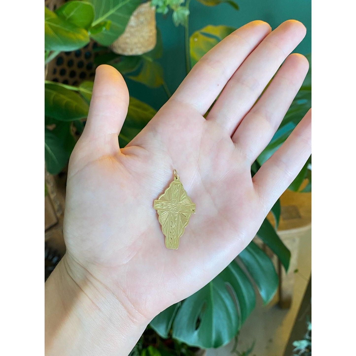 Vintage Solid 14k Yellow Gold Engraved Floral Cross Charm