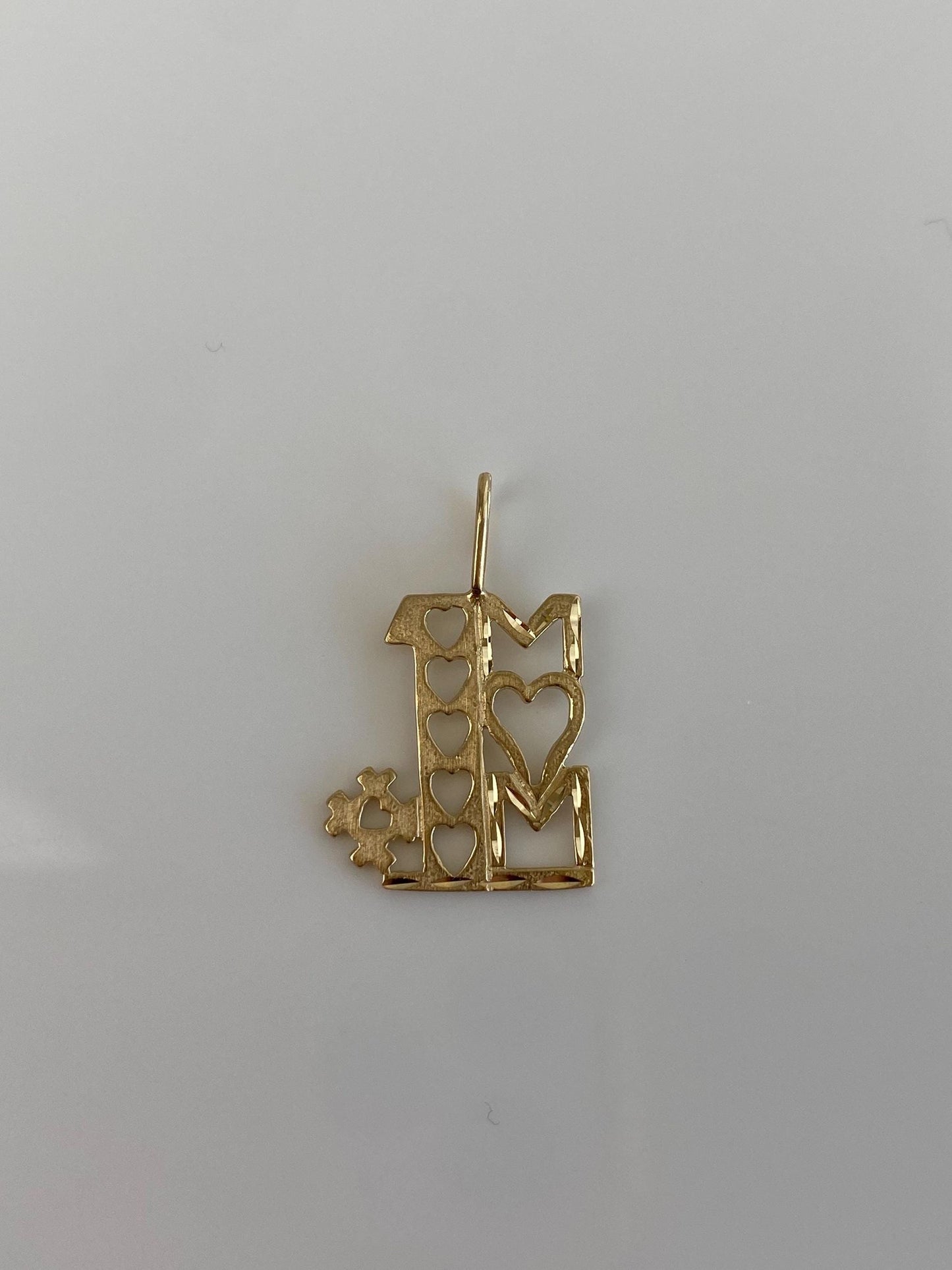 Vintage Solid 14k Yellow Gold #1 Mom Hearts Charm