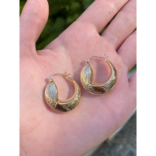 Vintage 18k Yellow Gold Textured Hoop Earrings