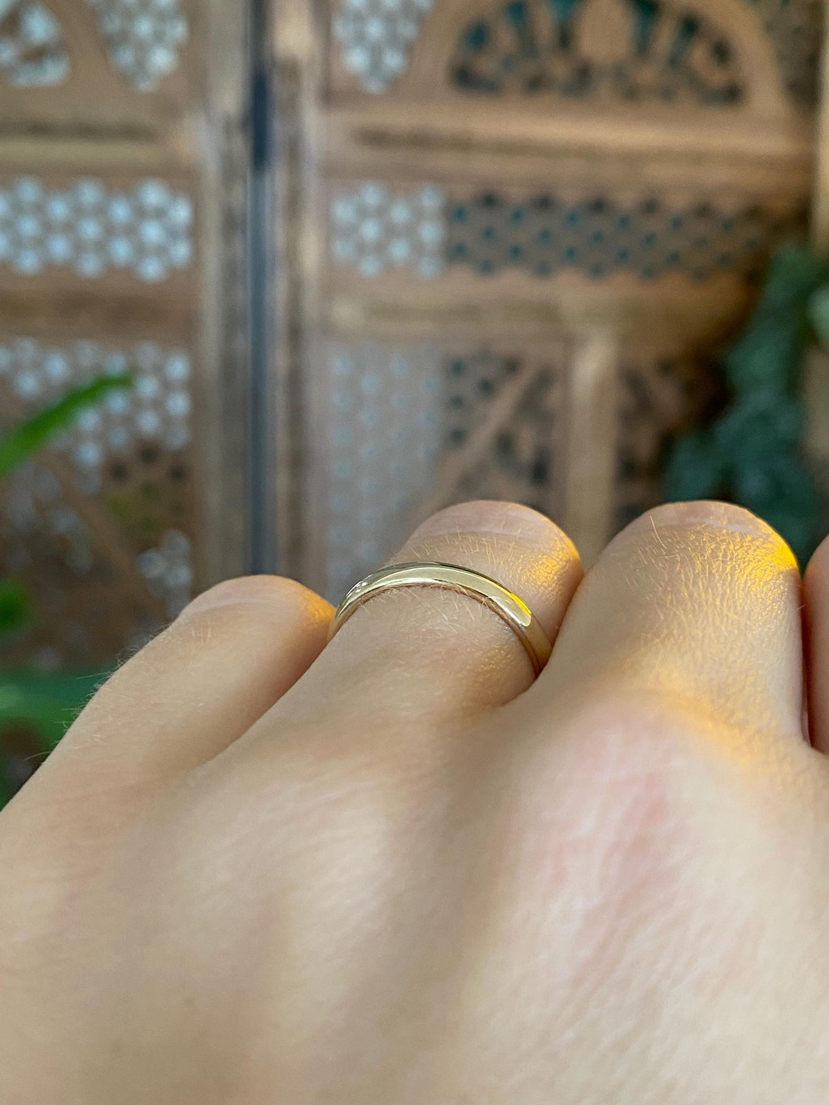 Vintage Solid 14k Yellow Gold Ring Band - Size 5.75