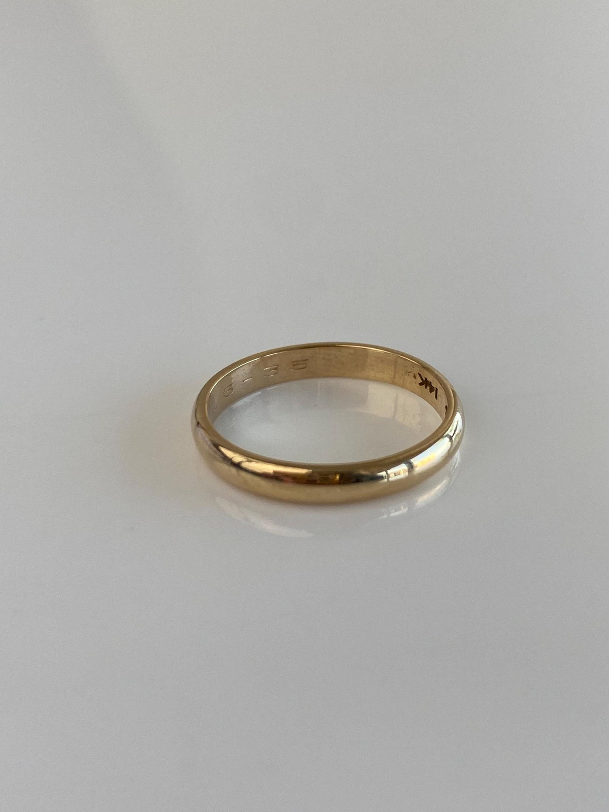 Vintage Solid 14k Yellow Gold Ring Band - Size 5.75