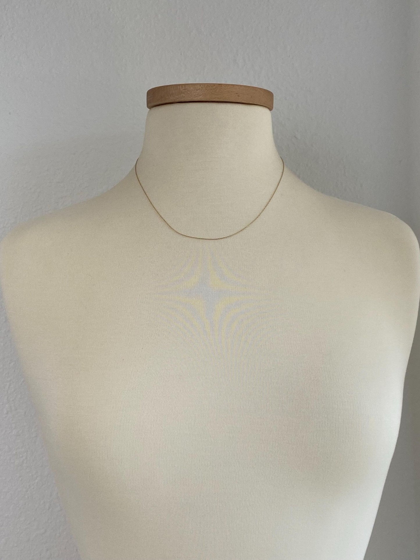 Vintage Solid 10k Yellow Gold Dainty Chain Necklace - 18.25 inches