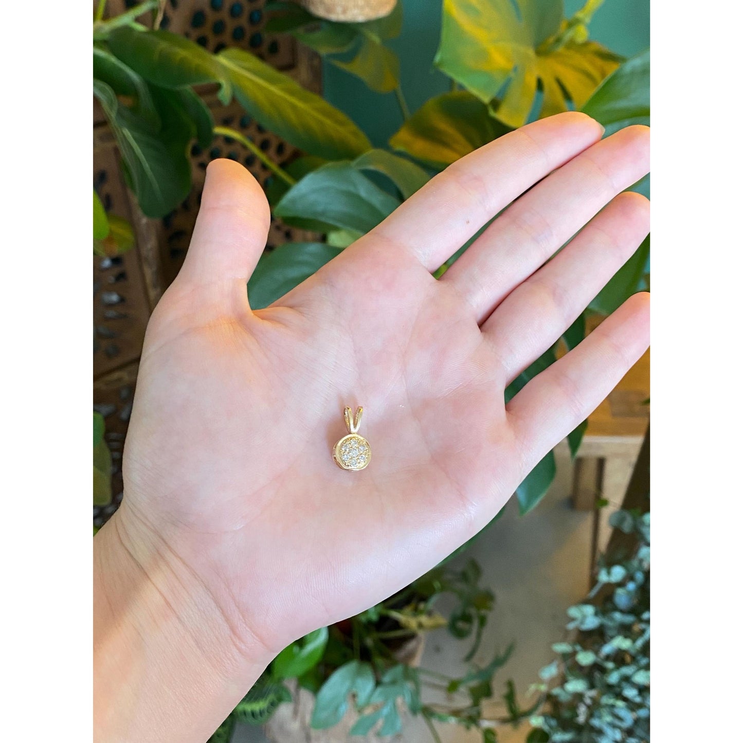 Vintage Solid 14k Yellow Gold Diamond Cluster Charm