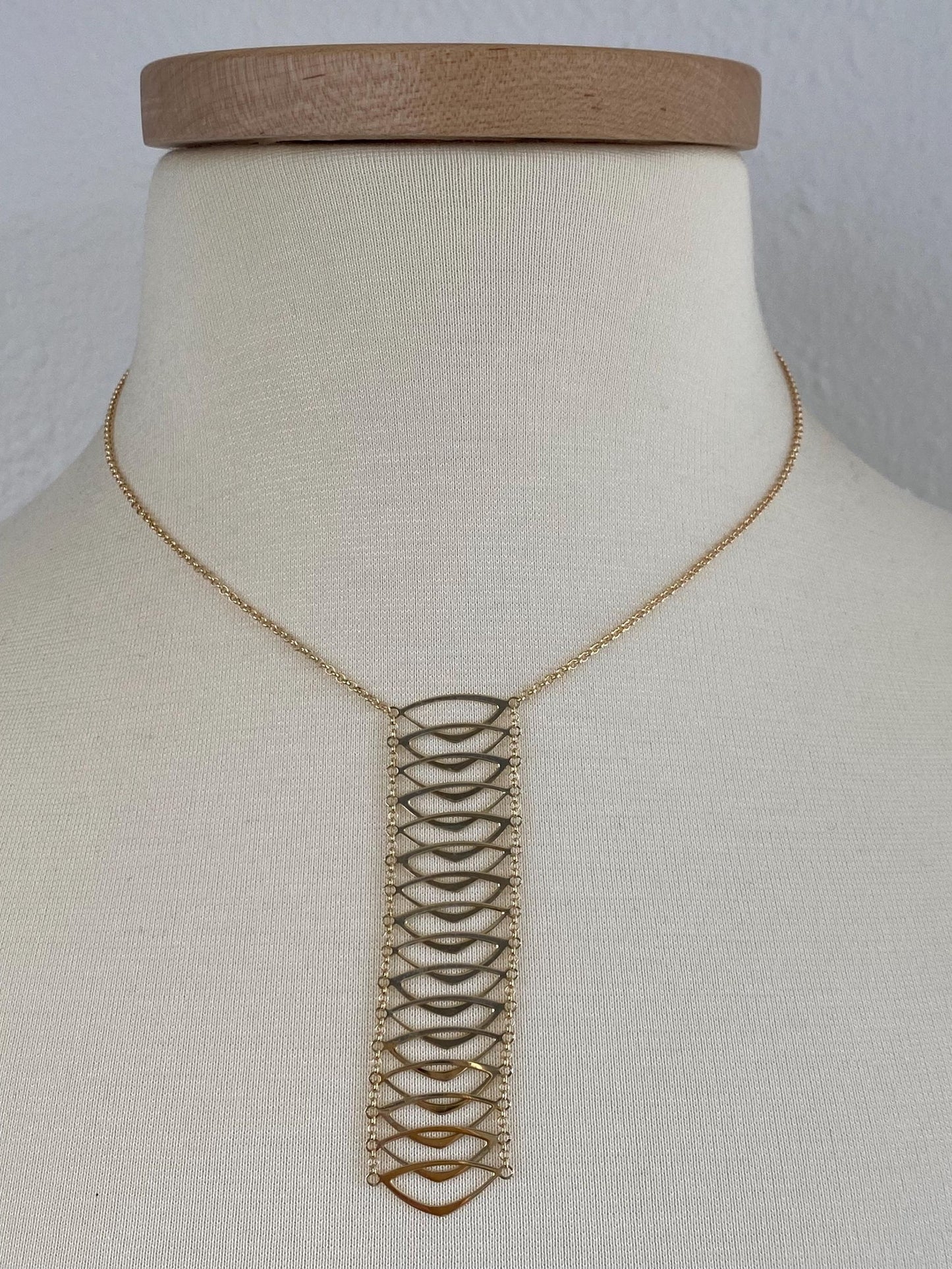 Vintage Solid 14k Yellow Gold Rolo Chain Triangles Lariat Style Necklace - 16.5 inches