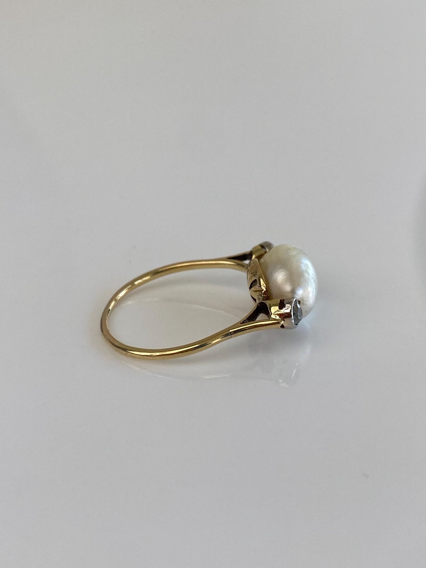 Vintage Solid 14k Yellow Gold Old Mine Cut Diamond Pearl Ring - Size 7