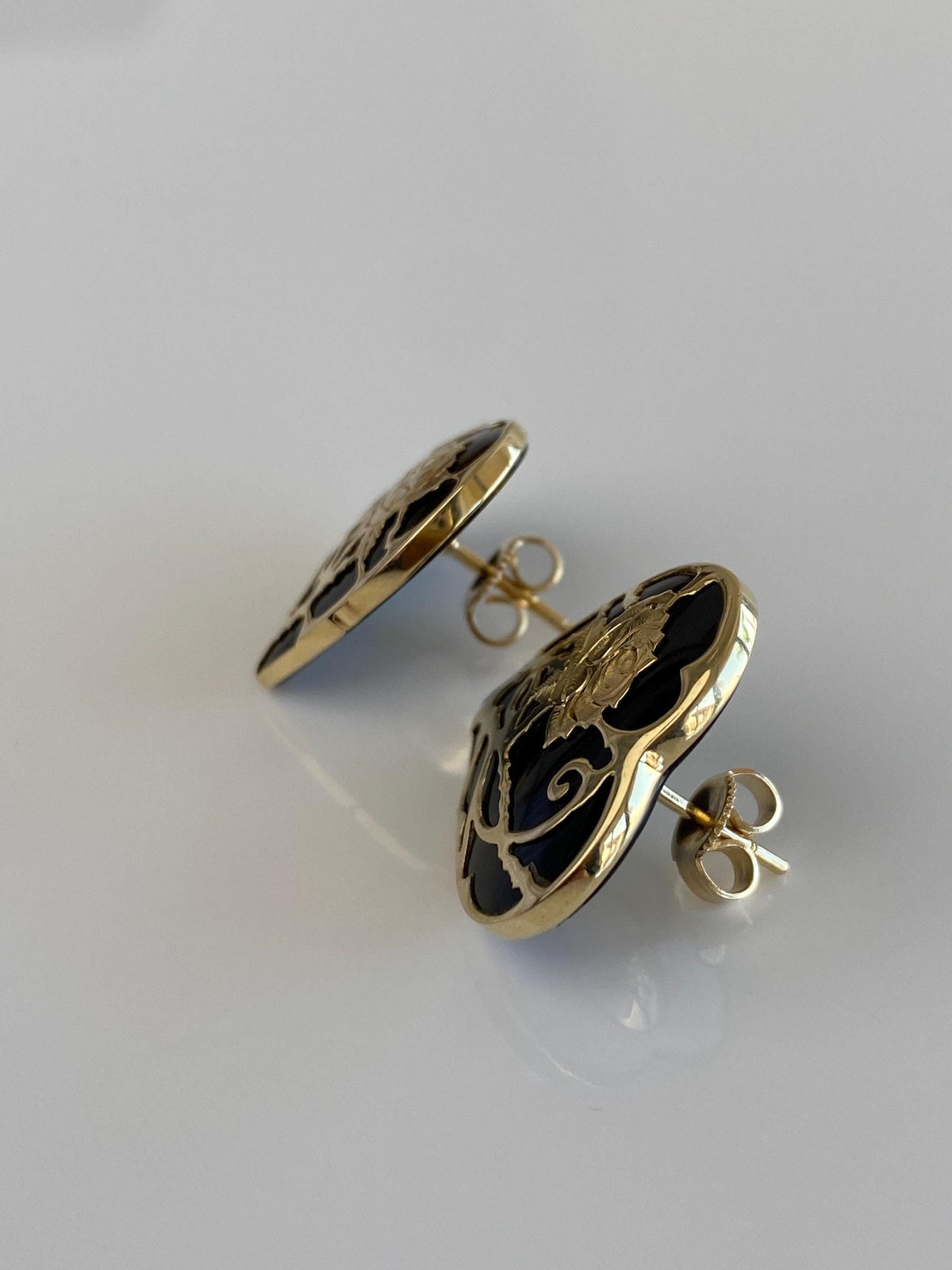 Vintage Solid 14k Yellow Gold Black Onyx Heart Floral Overlay Drop Earrings