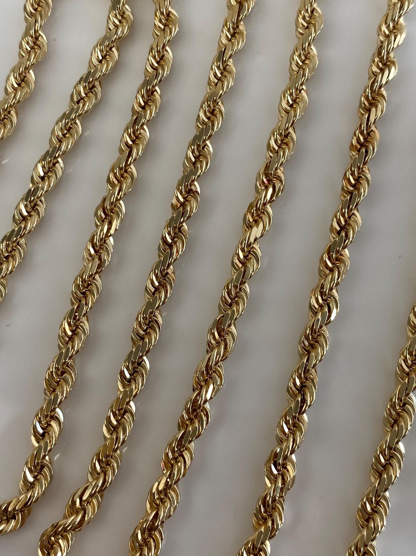 Vintage Solid 14k Yellow Gold Long Rope Chain Necklace - 28.5 inches