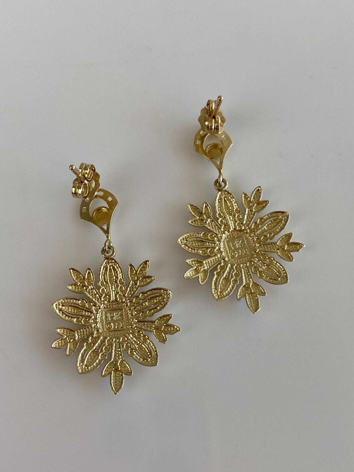 Vintage Solid 14k White & Yellow Gold Diamond Cut Flower Dangle Stud Earrings