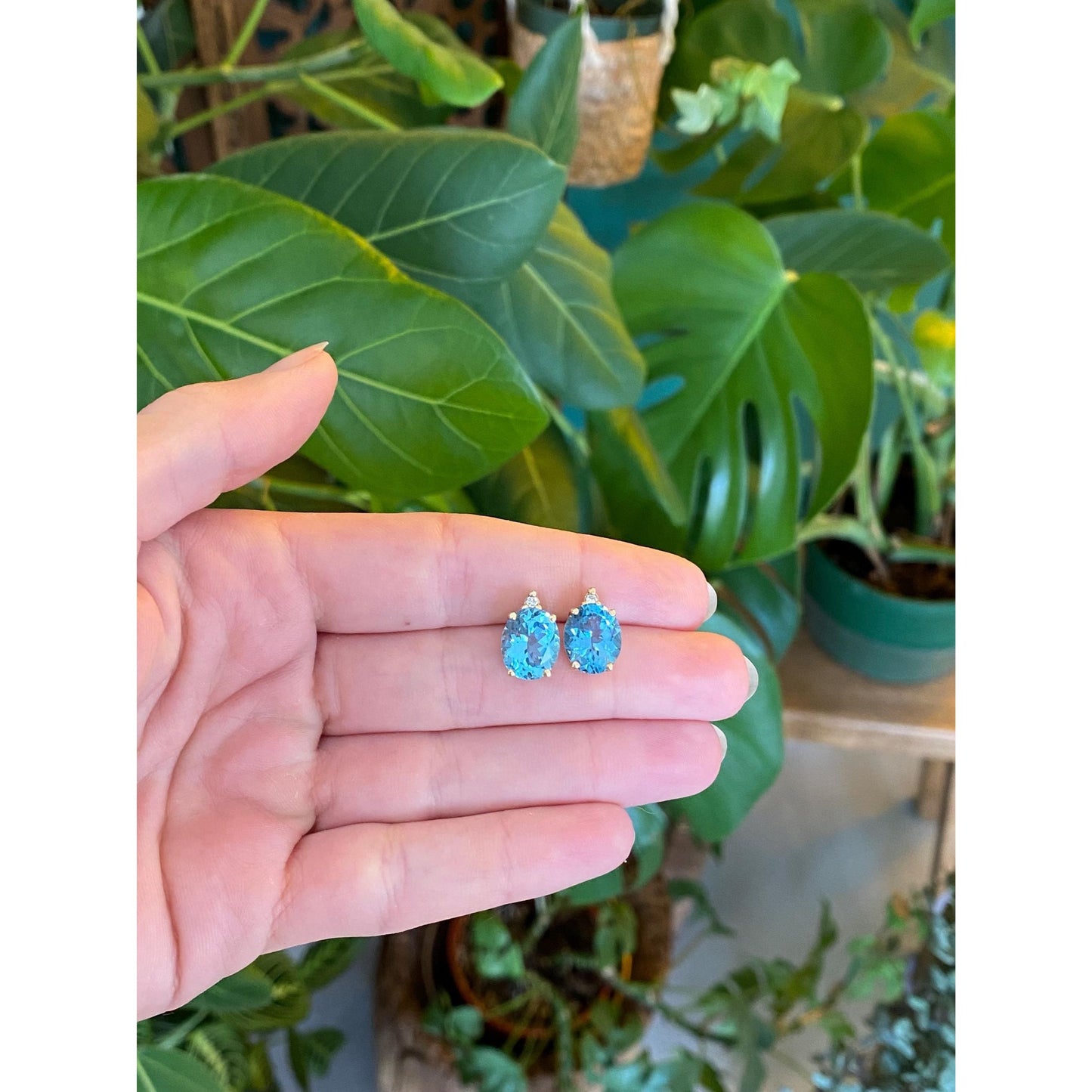 Vintage Solid 14k Yellow Gold Diamond Topaz Stud Earrings